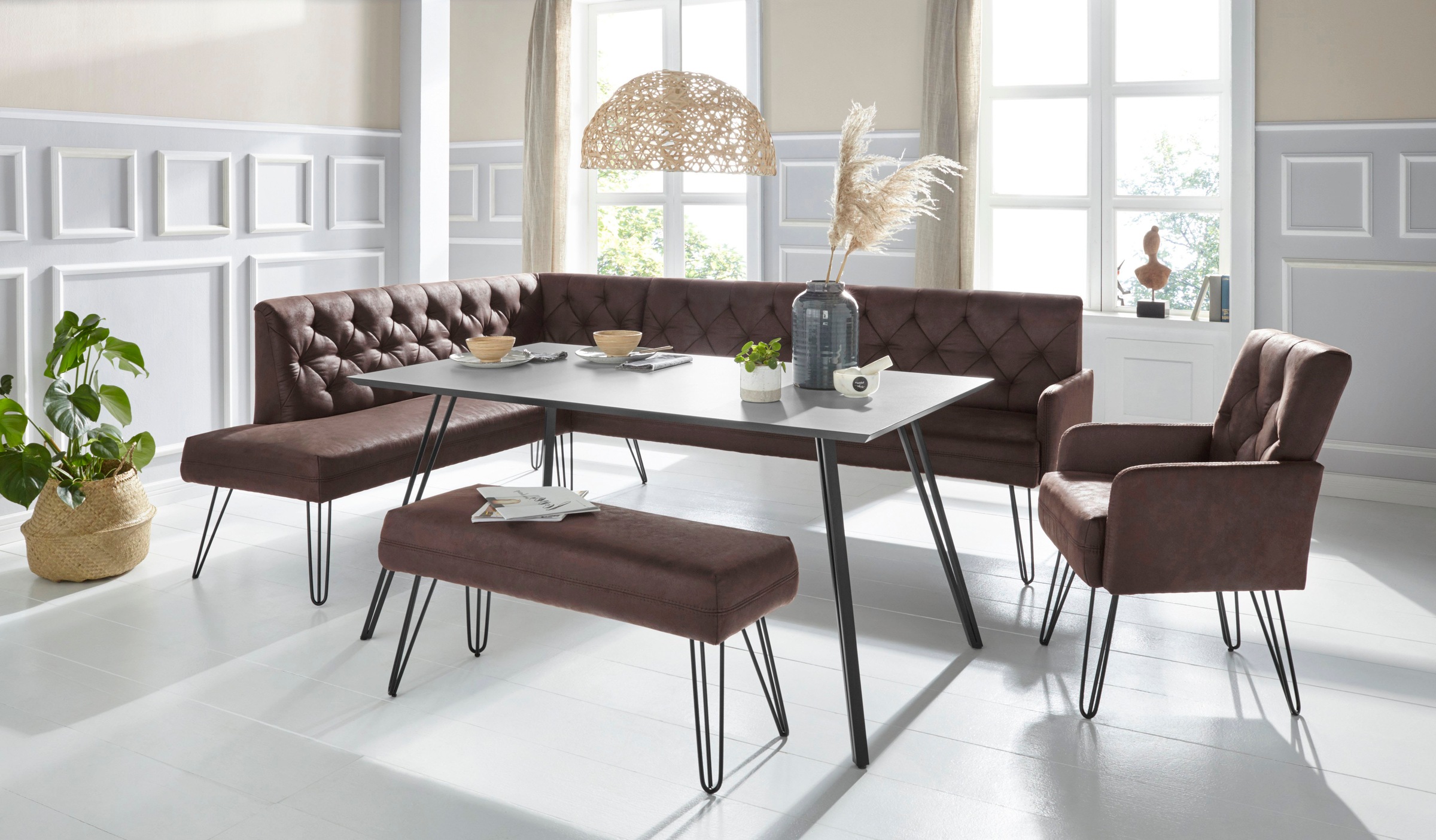 exxpo - sofa fashion Eckbank »Doppio, Chesterfield Optik, komfortabel und bequem, hohe Designfüße«, Frei im Raum stellbar