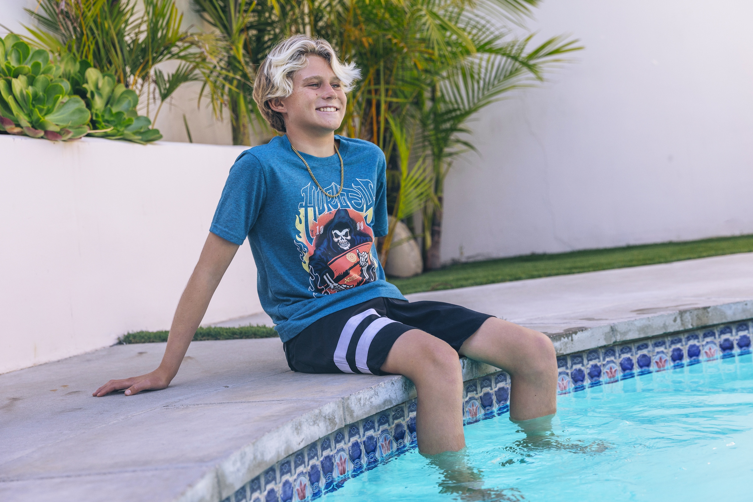 Hurley Badeshorts »HRLB PHANTOM BLOCK PARTY BOARD« schnell trocknendes Polyester, mit Elasthan-Anteil, pflegeleicht