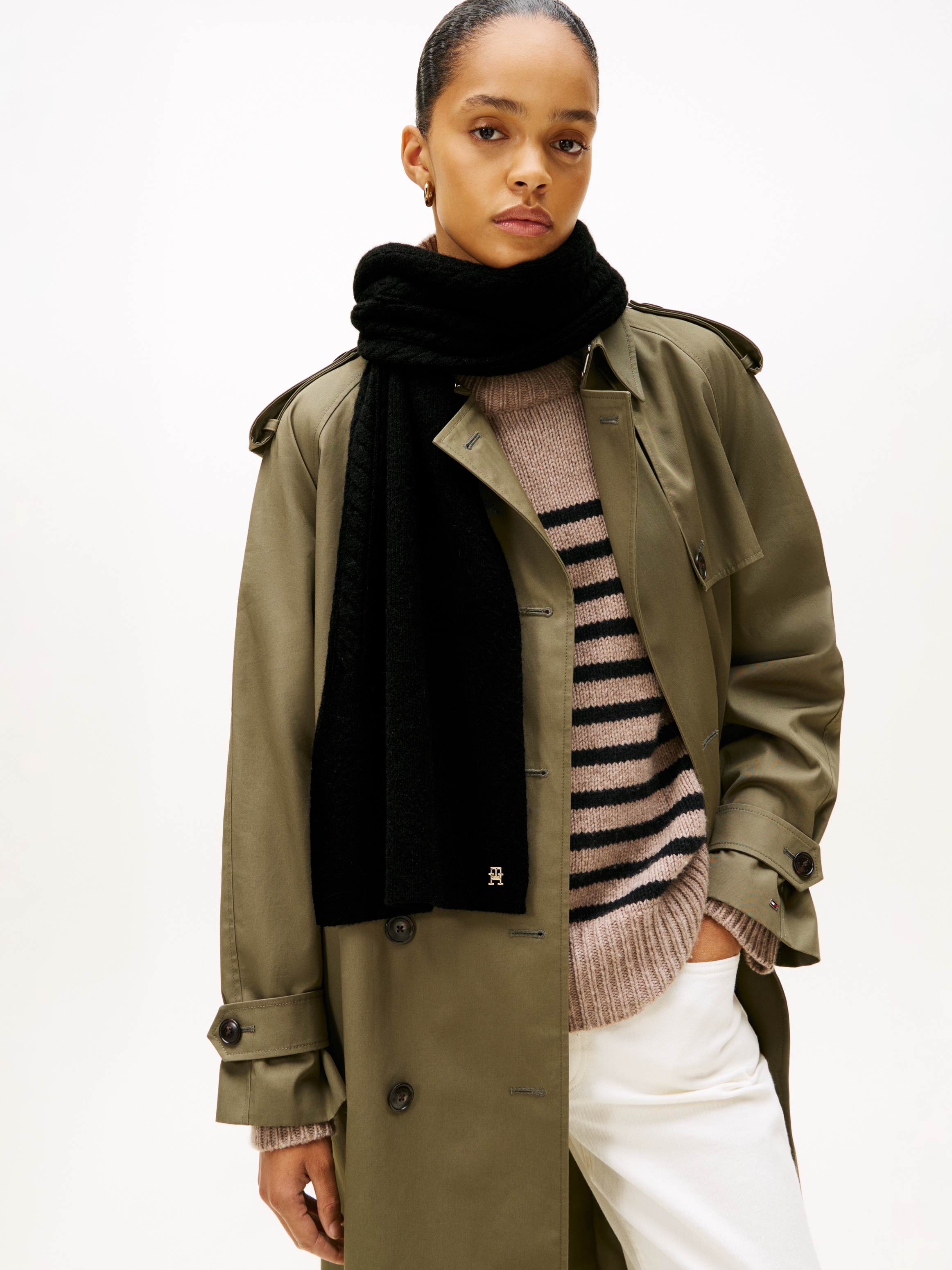 Tommy Hilfiger Schal »TH ELEVATED CHIC FLUFFY«, aus Zopfstrick, ca. 190 x 35 cm, flauschig