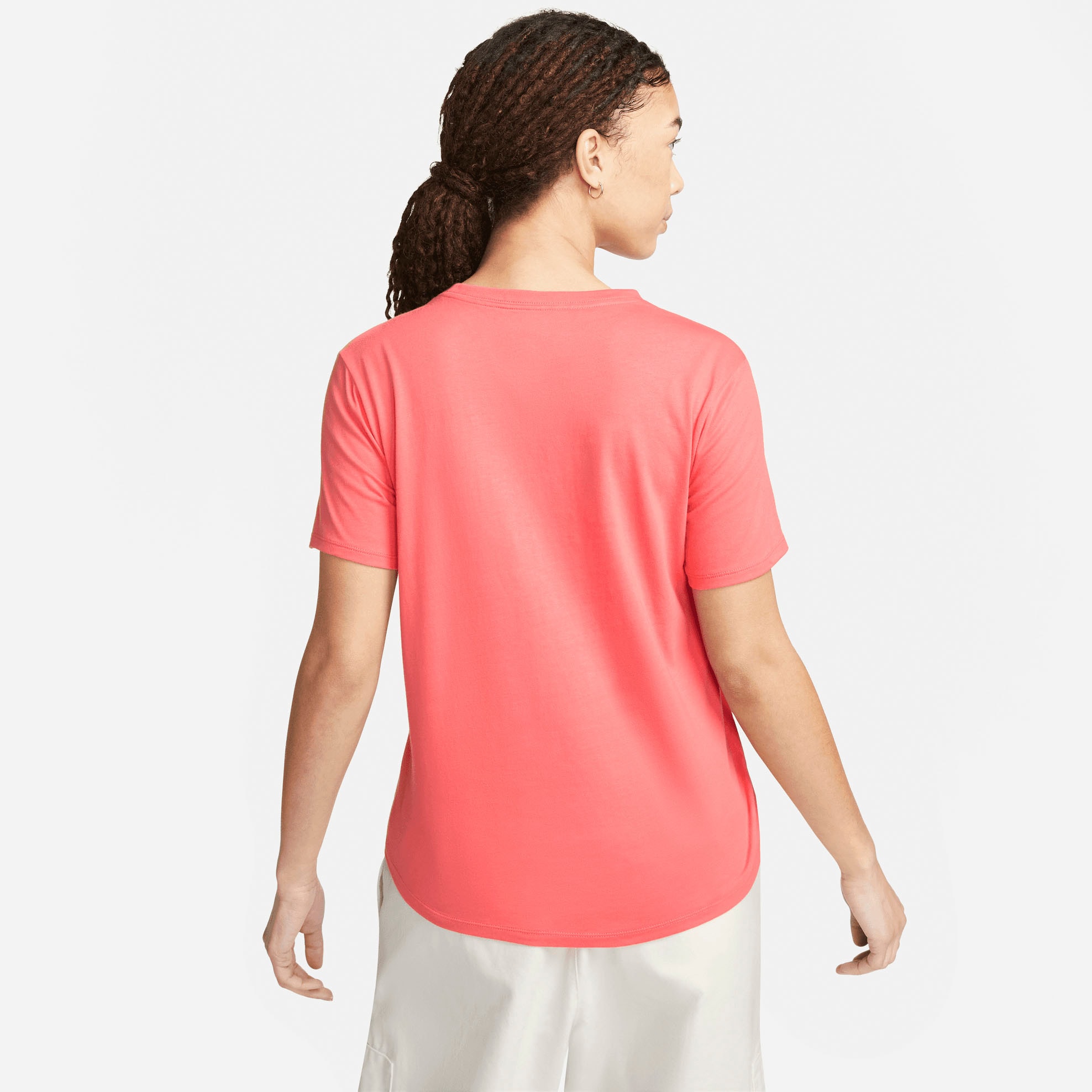 Nike Sportswear T-Shirt online WOMEN\'S »ESSENTIALS T-SHIRT« bei OTTO kaufen LOGO