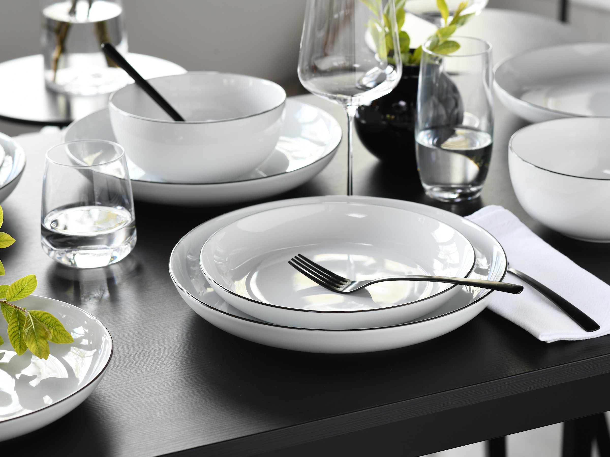 CreaTable Teller-Set »Allround Black Line, Tellerset 12-tlg« Daily Use, Zeitlos