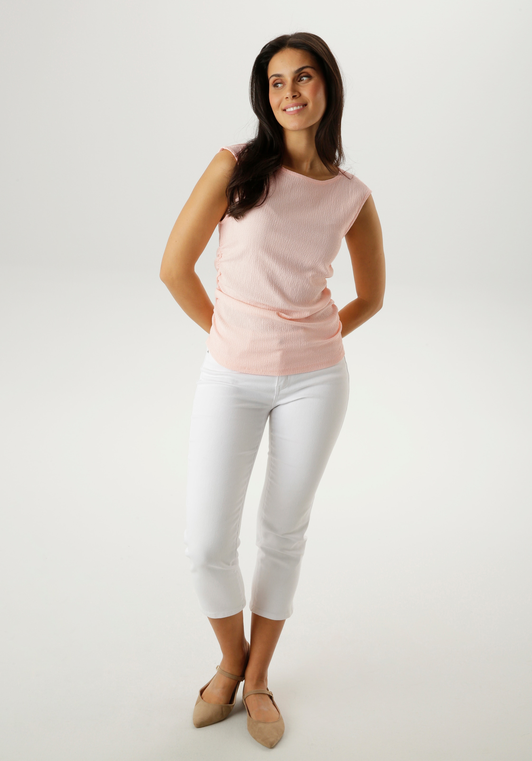 Aniston SELECTED T-Shirt mit moderner Oberflächenstruktur - NEUE KOLLEKTION