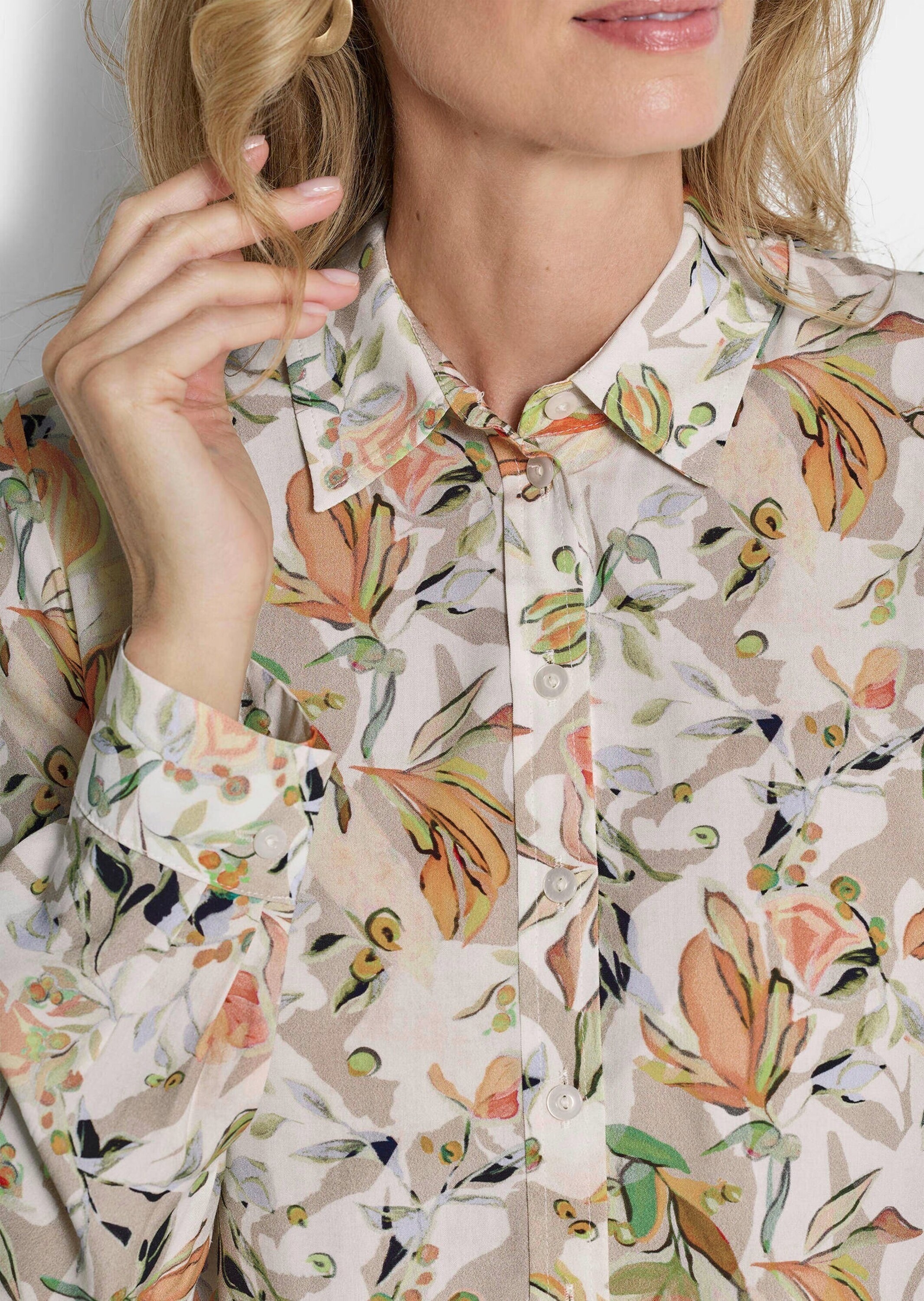 GOLDNER Hemdbluse »Viskosebluse mit floralem Muster« Schlitze an der seitennaht