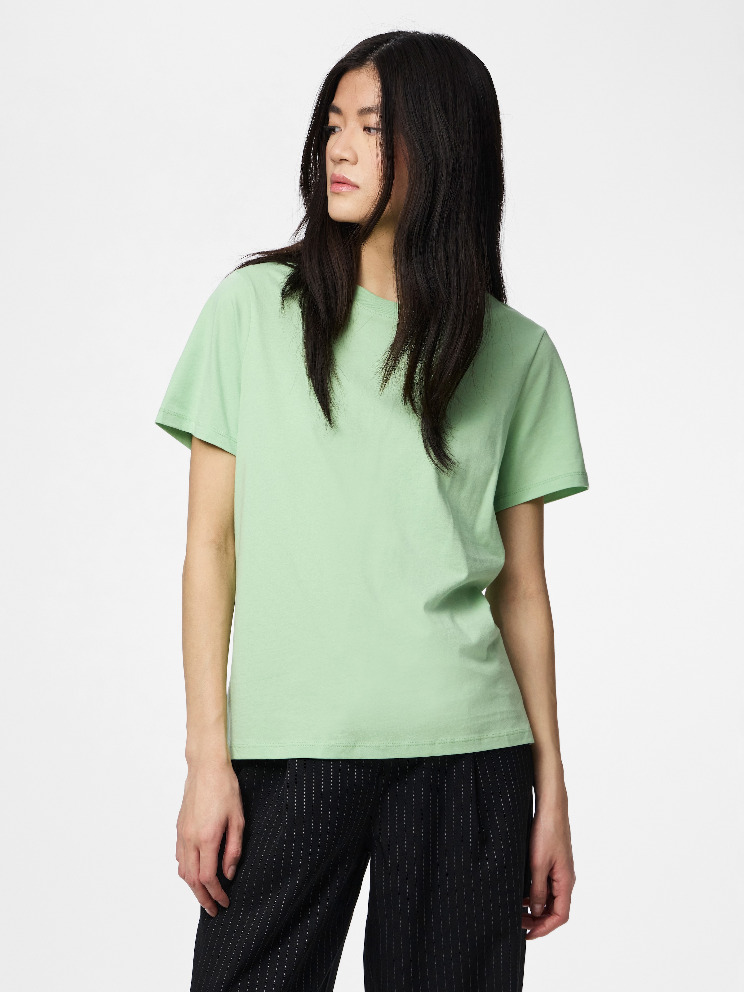 pieces Rundhalsshirt »PCRIA SS SOLID TEE NOOS BC«