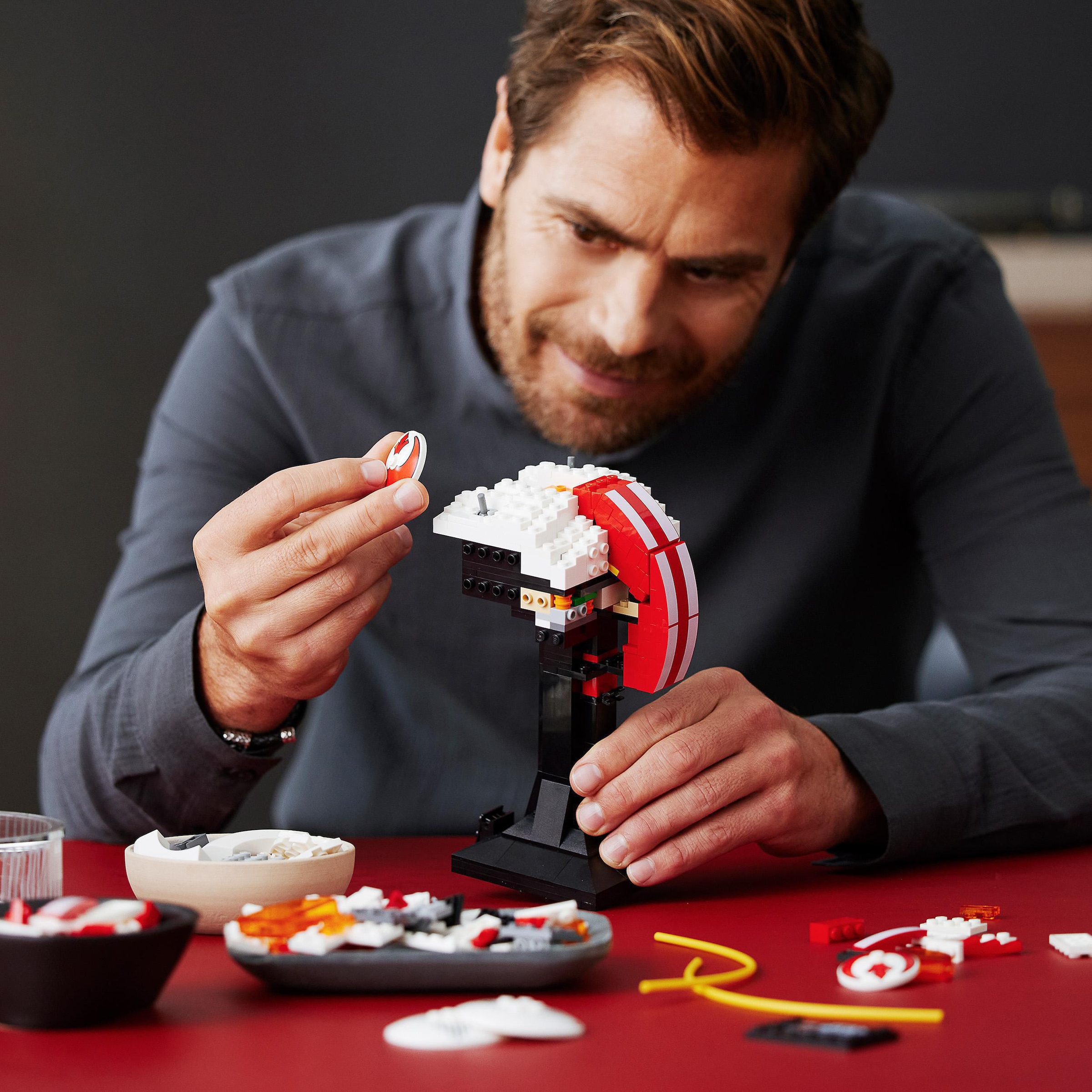 LEGO® Konstruktionsspielsteine »Helm von Luke Skywalker™ (Rot Fünf) (75327), LEGO® Star Wars™«, (675 St.), Made in Europe