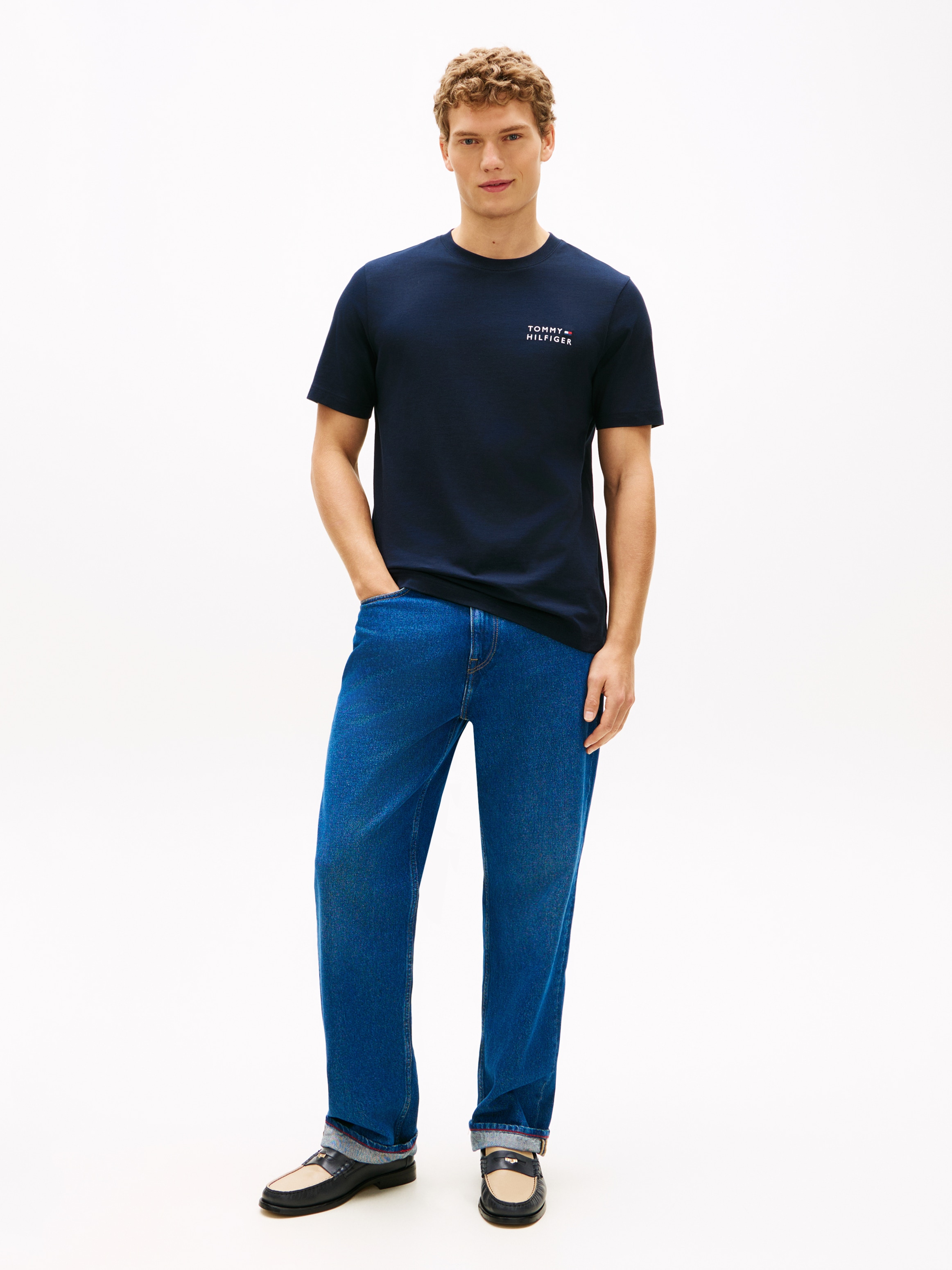 Tommy Hilfiger T-Shirt »BRAND LOVE EMBRO STACK« mit großem Rückenprint, regular fit