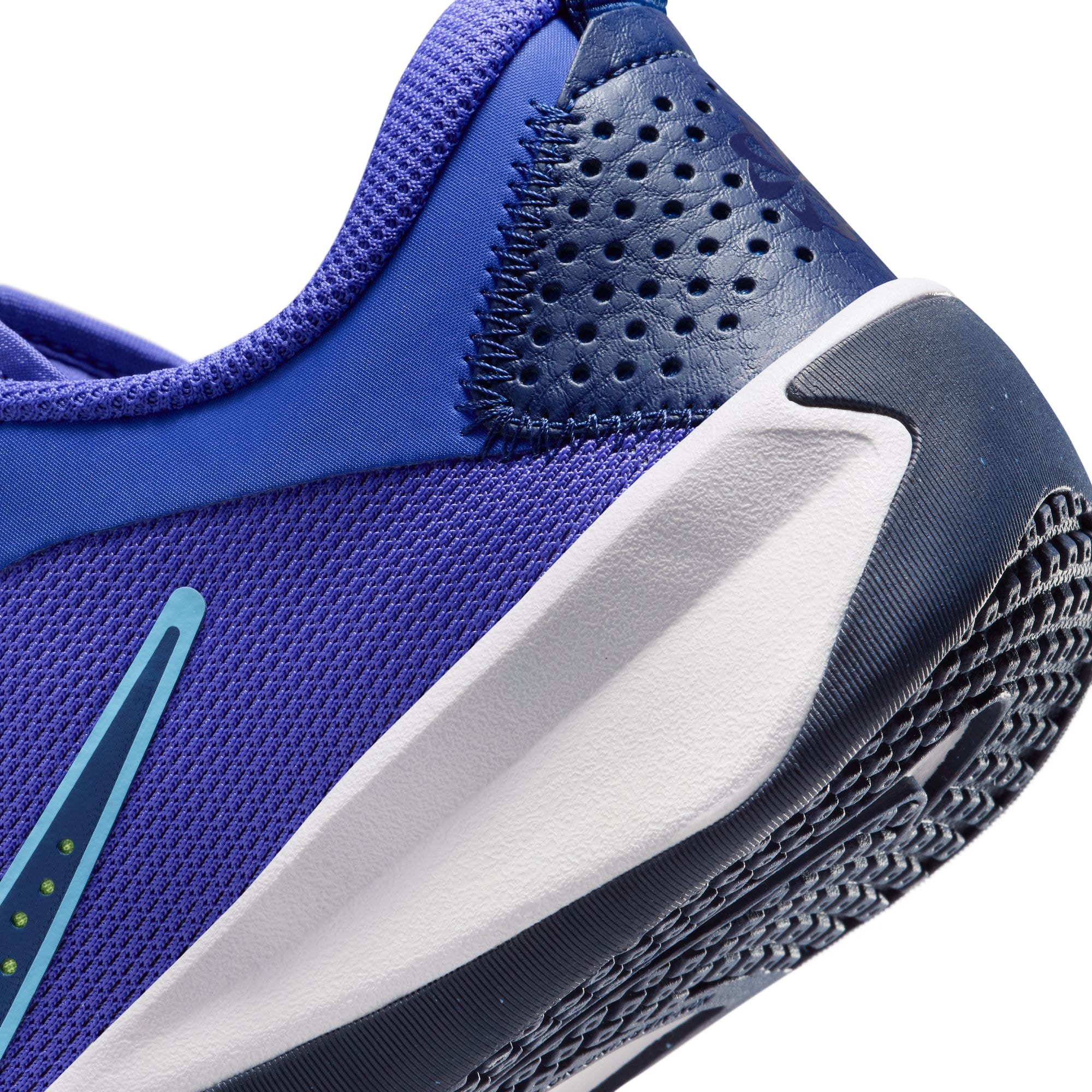 Nike »NIKE OMNI MULTI-COURT (GS)«  Für Kinder & Jugendliche