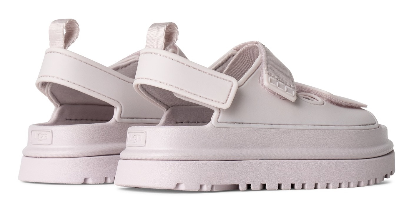 UGG Badesandale »K GOLDENGLOW«, Sommerschuh, Poolslides, Plateauabsatz, mit Klettverschluss