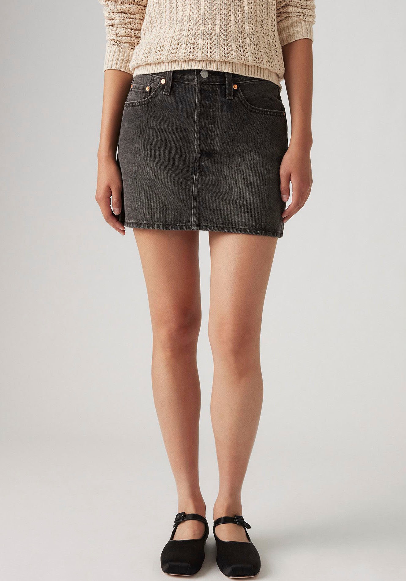 Levi's® Jeansrock »ICON SKIRT«, mit Used-Effekten und ausgefransten Kanten