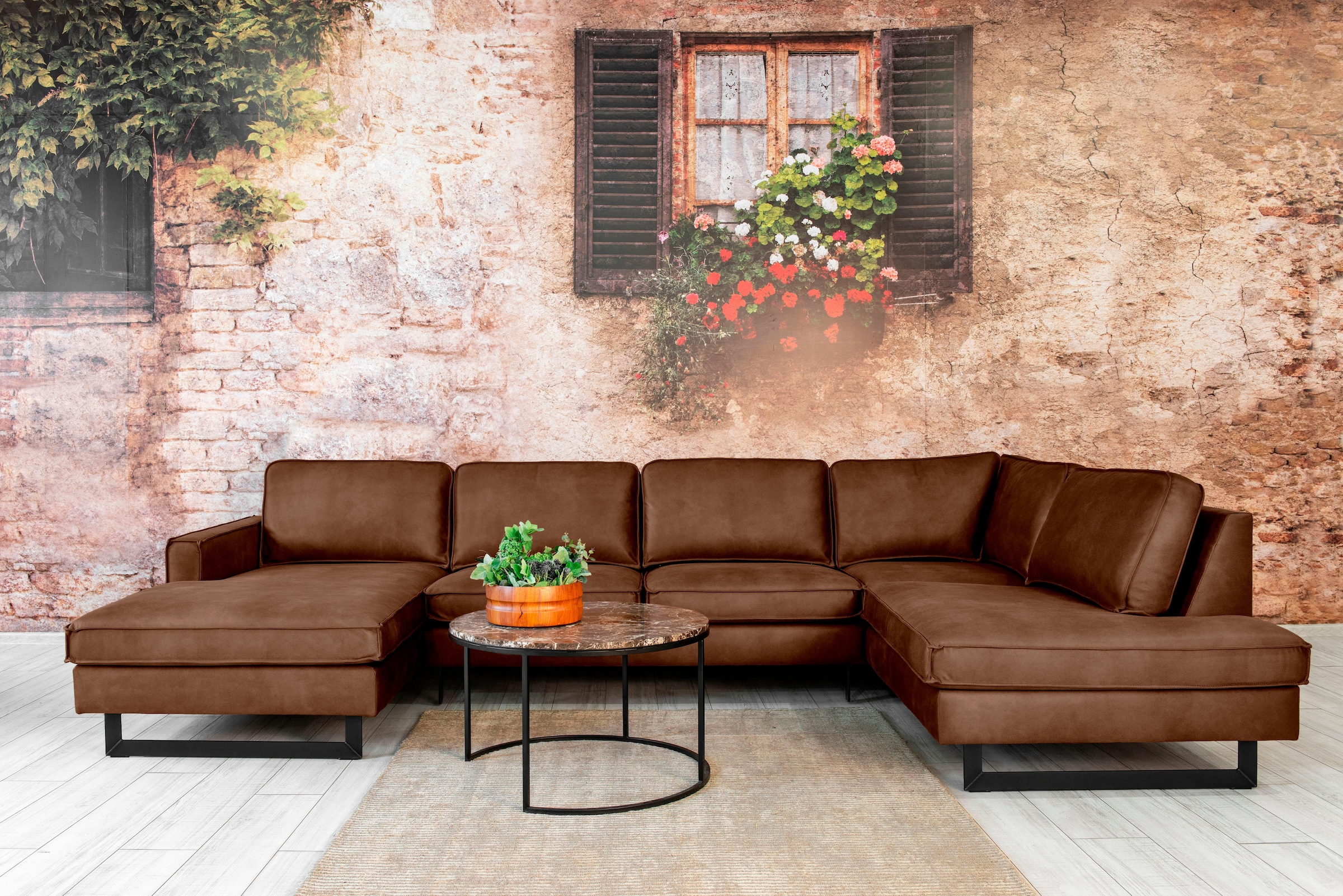 Places of Style Wohnlandschaft »Pinto, 350 cm, U-Form, XXL, mit Ottomanen«, Cord, Chenille, Lederoptik, mit Keder, Metallfüße, Wellenunterfederung