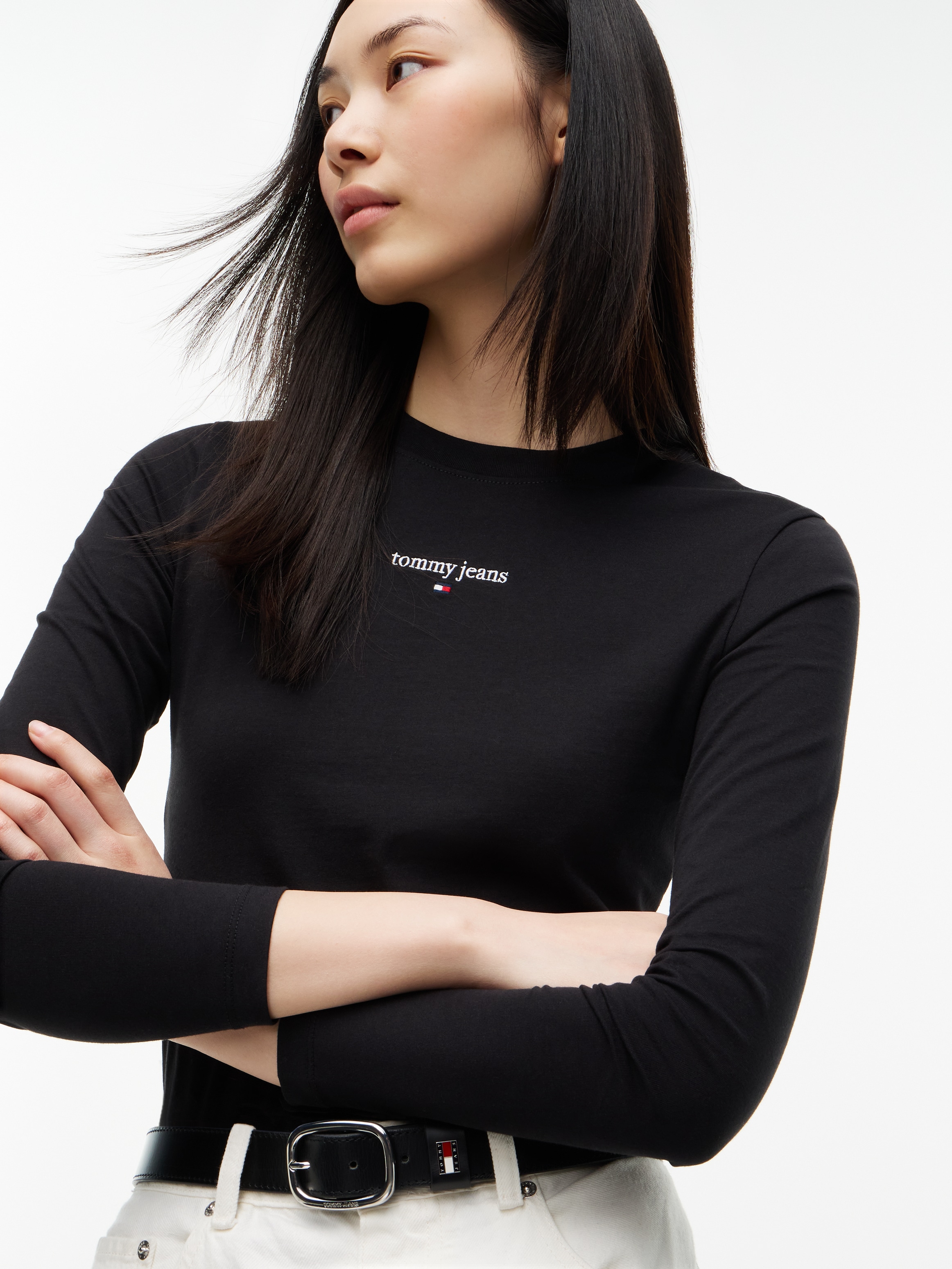 Tommy Jeans Langarmshirt »TJW SLIM CLASSIC LOGO LS TEE« Baumwollmischung, slim fit