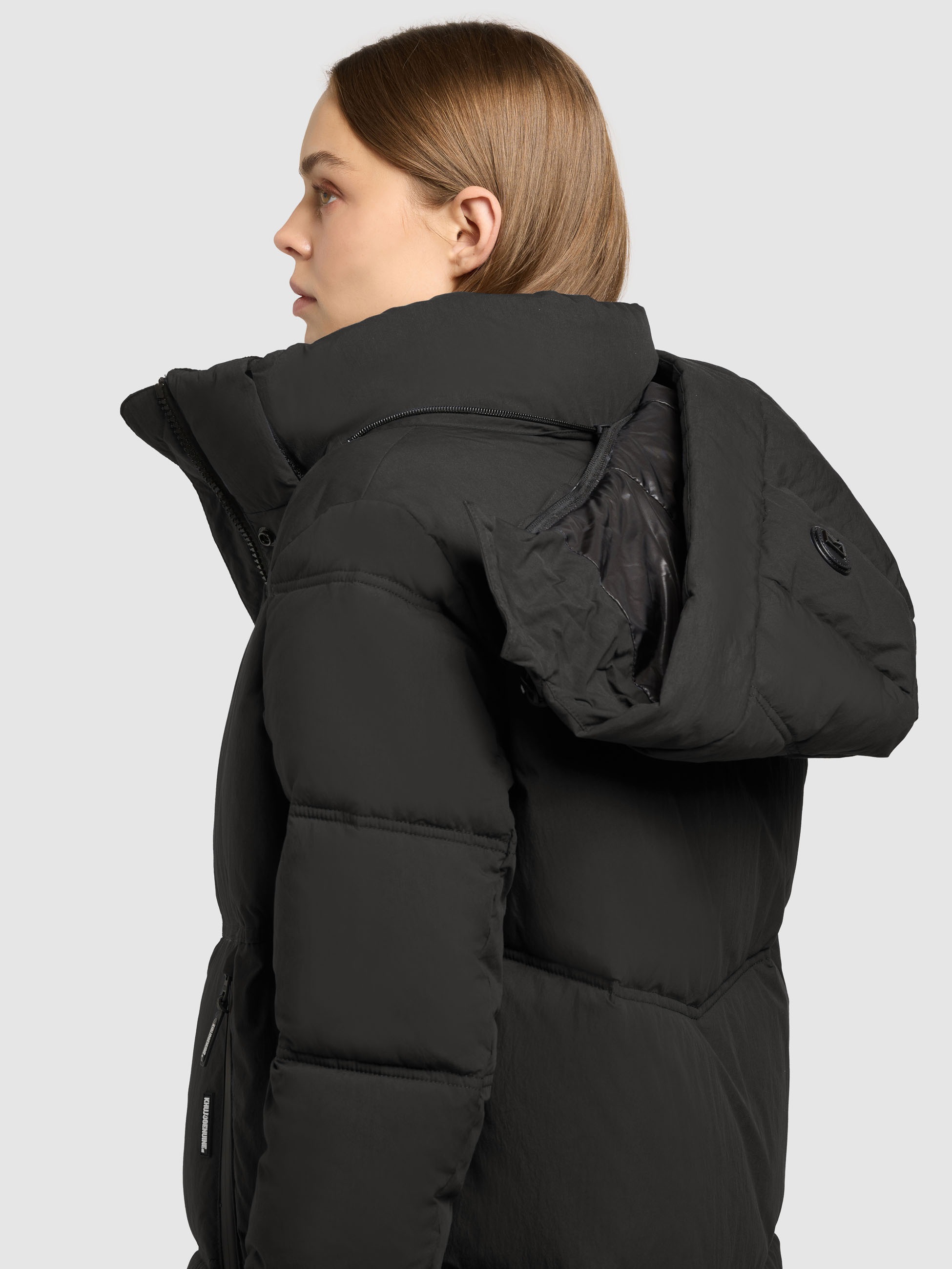 khujo Steppmantel »RITZ« praktische Seitenschlitze mit Reißverschluss, abnehmbare Kapuze