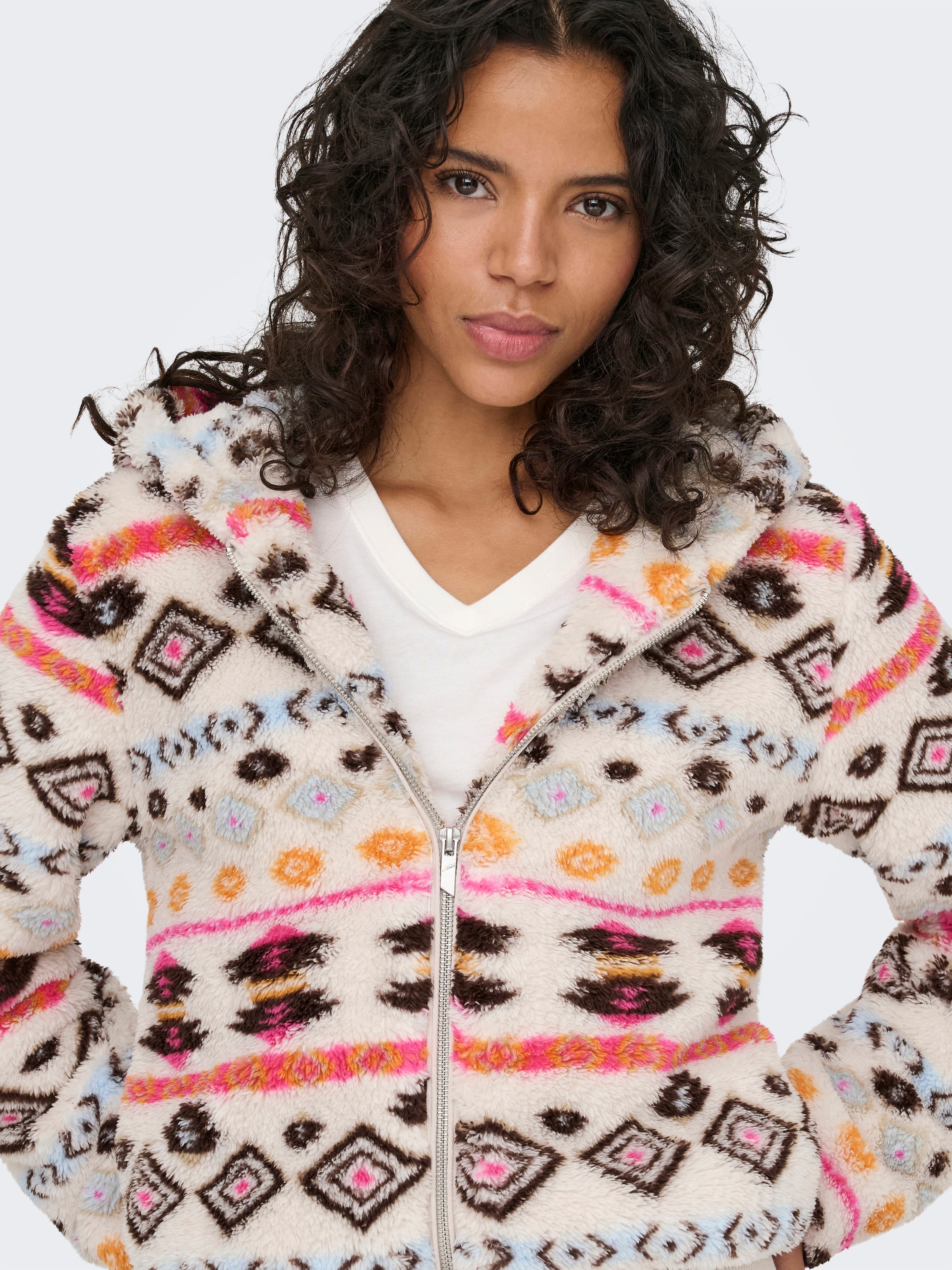 ONLY Outdoorjacke »ONLANNA CONTACT AOP HOOD JACKET OTW CS« mit Kapuze