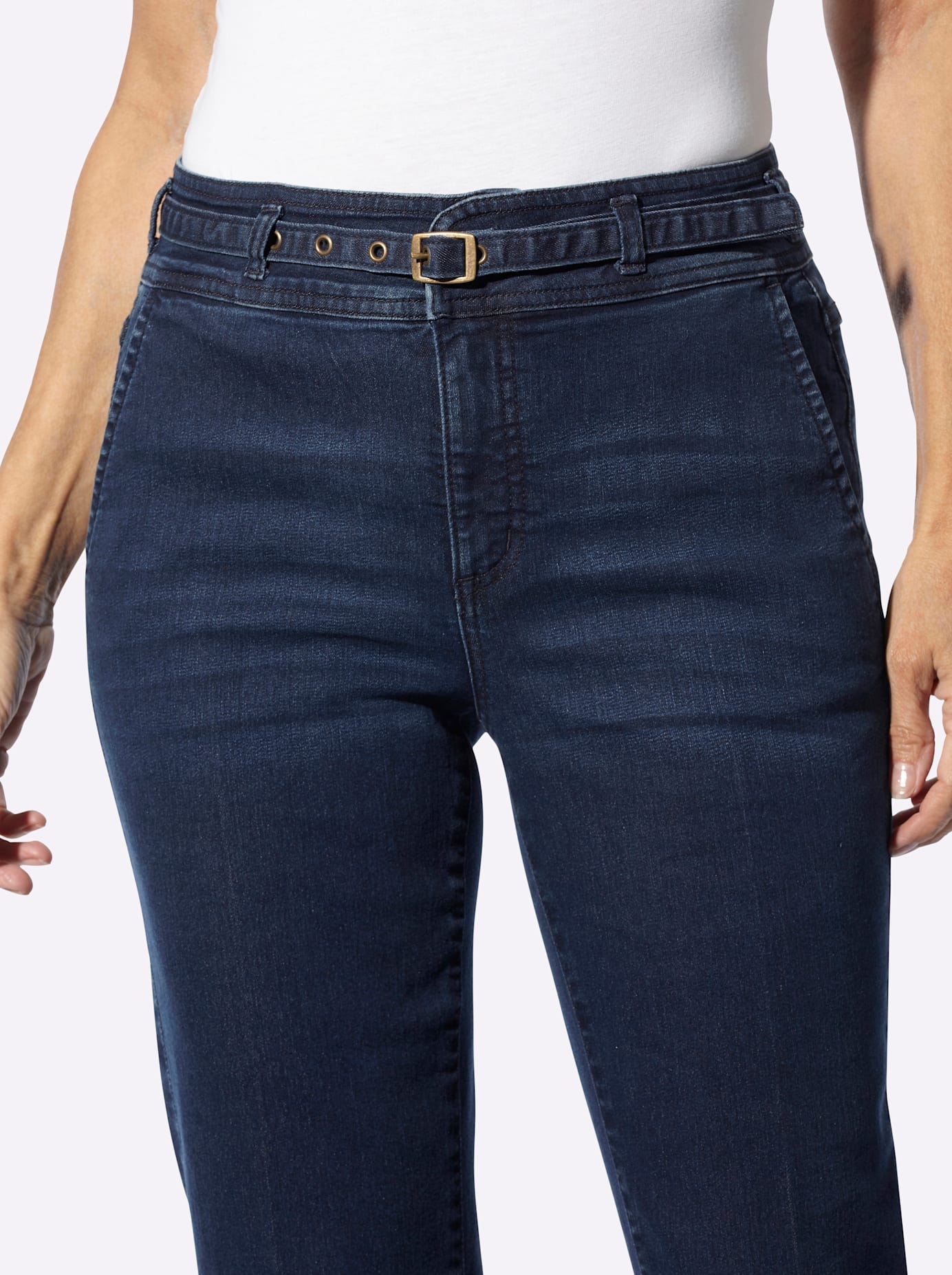 Classic Basics Bootcut-Jeans 1