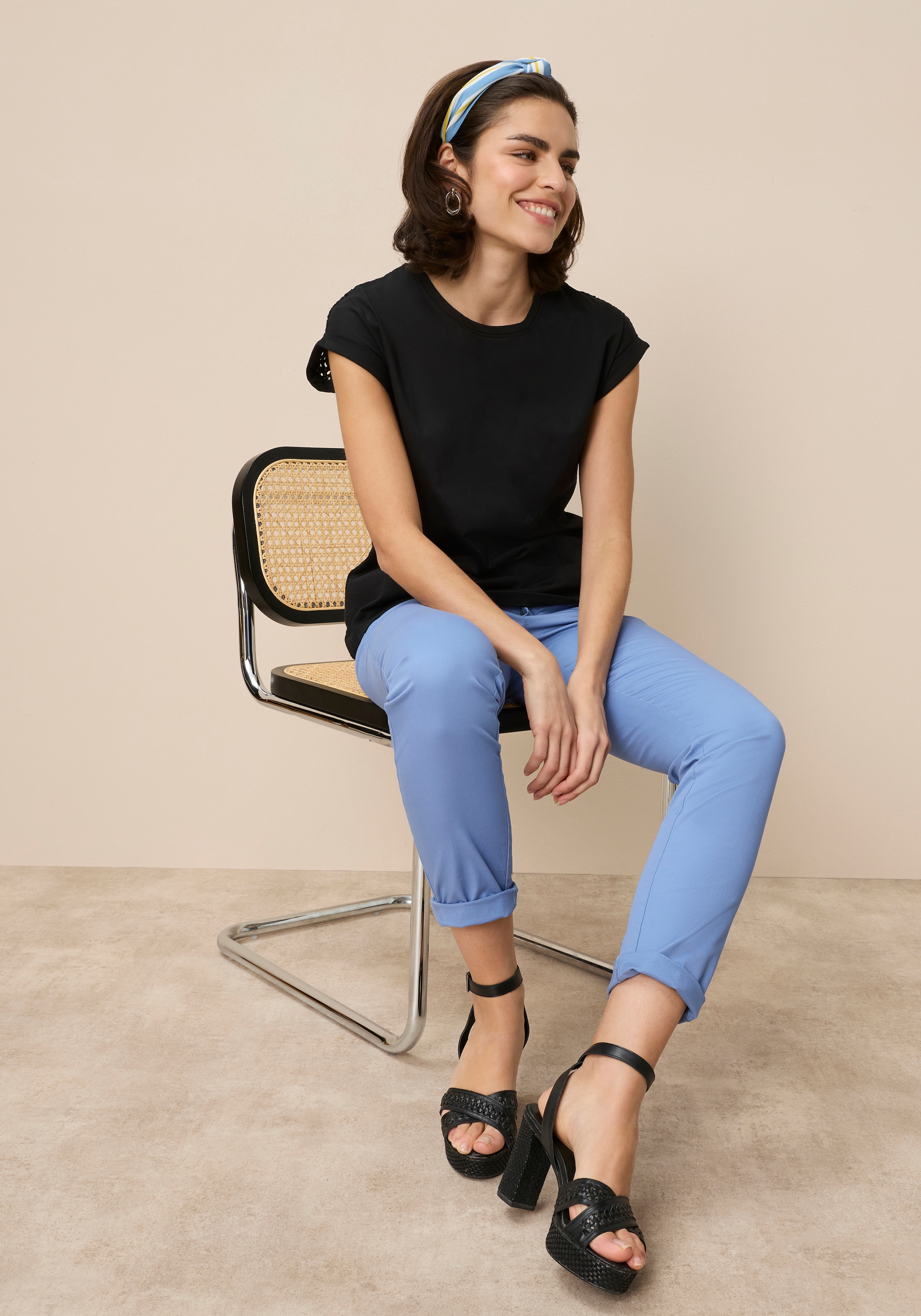 Tamaris Spitzenshirt mit femininer Lochstickerei, femininer Stil