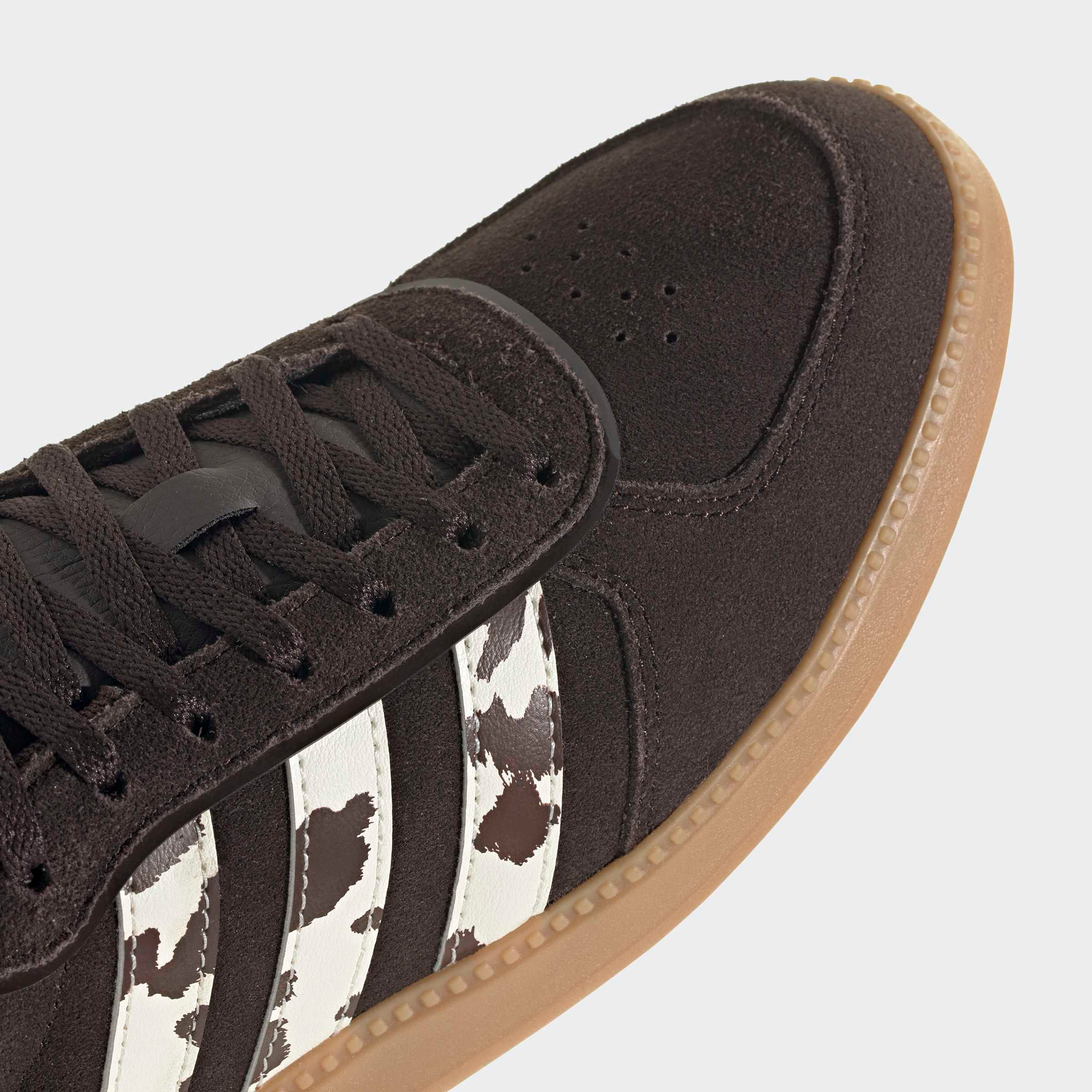 adidas Sportswear Sneaker »BREAKNET SLEEK«  inspiriert vom Design des adidas handball spezial