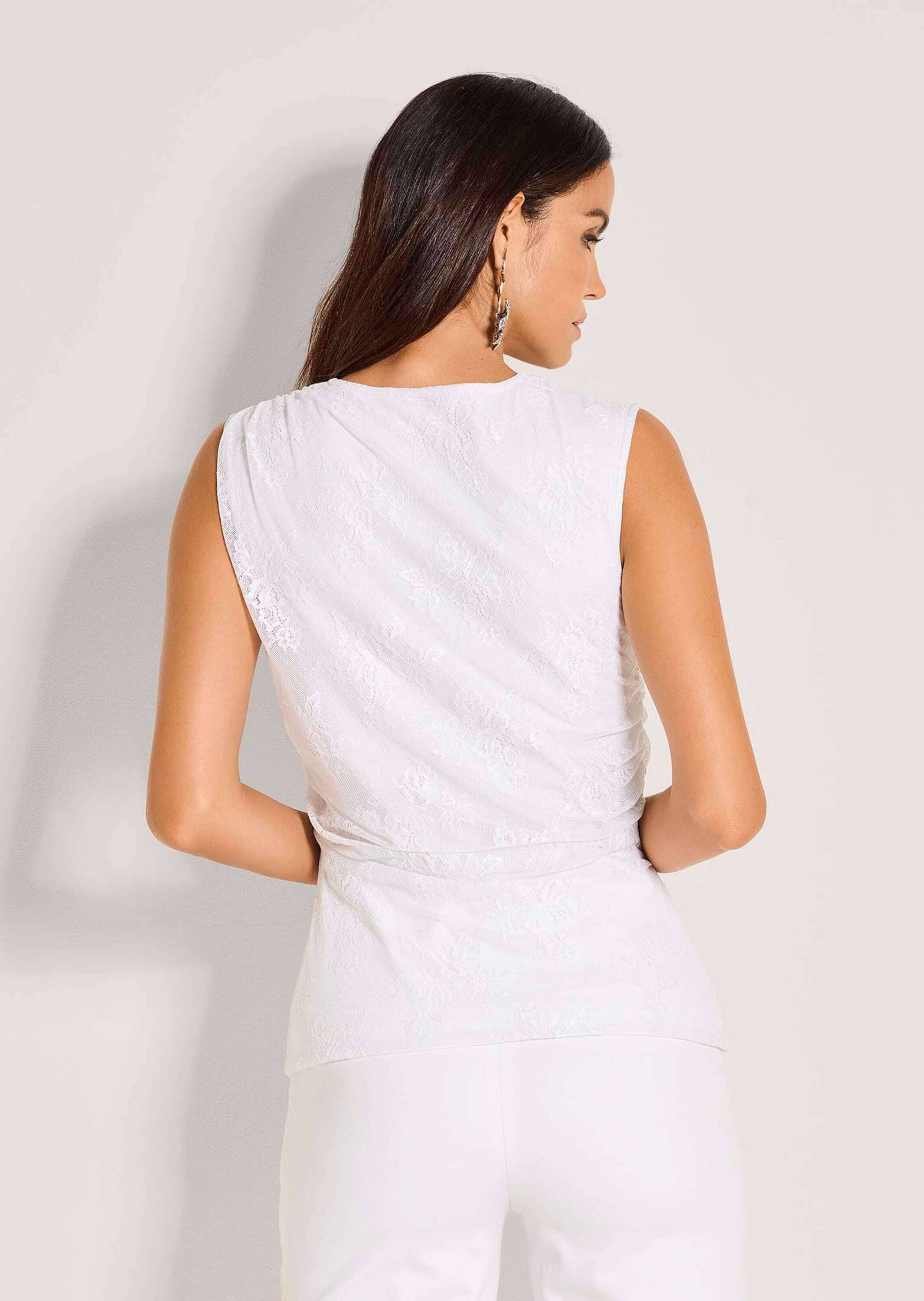 MADELEINE Kurzarmshirt »Shirt Shirt« Edles Spitzentop mit Jerseyfutter und seitlicher Raffung