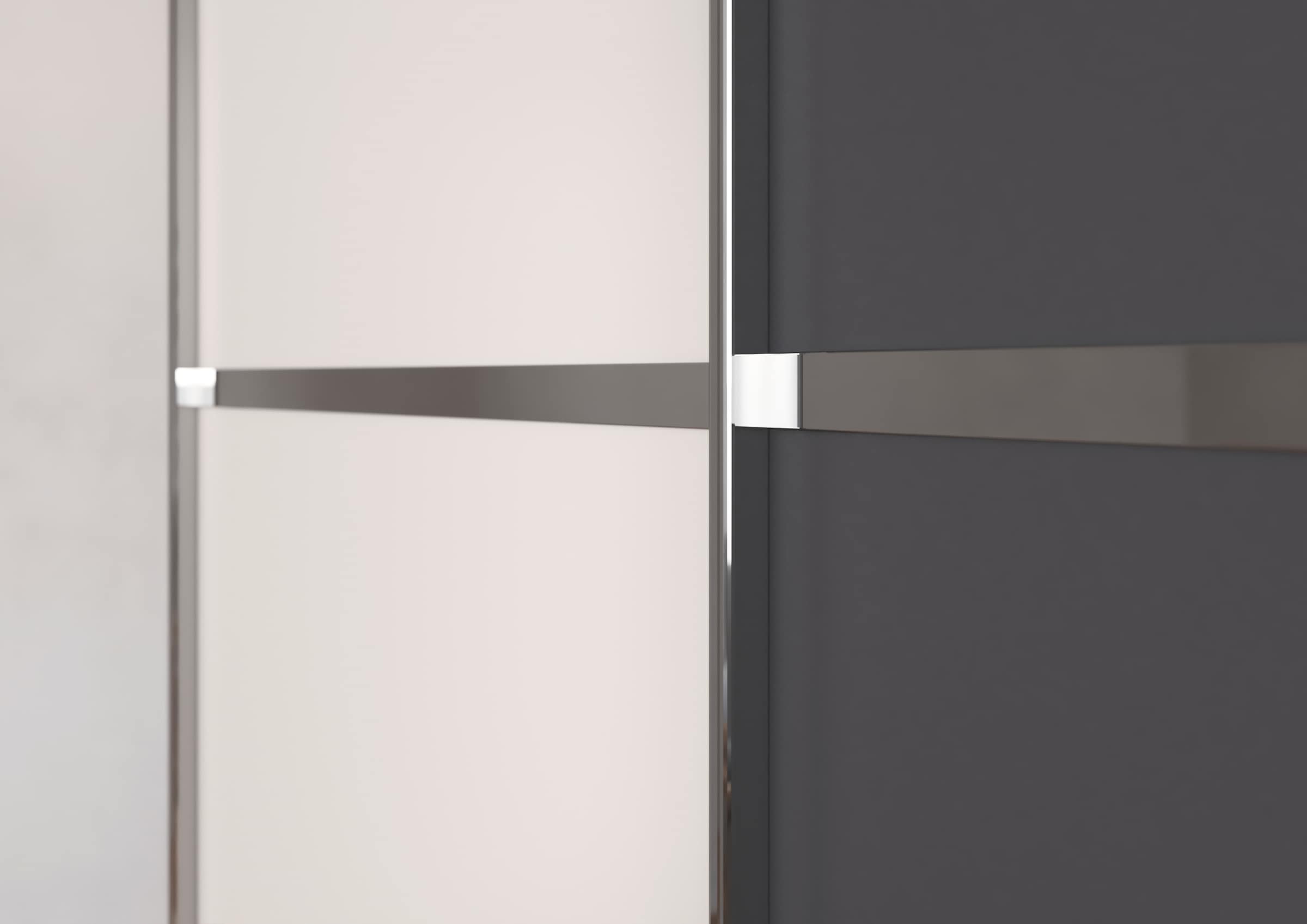 rauch Kleiderschrank »Schwebetürenschrank OTTO´s Choice Garderobe Schrank TOP ANGEBOT Avola«, (in 3 verschiedenen Ausstattungen BASIC/CLASSIC/PREMIUM inkl. Spiegel), mit eleganten Zierleisten in Chrom, Schwarz oder Weiß MADE IN GERMANY