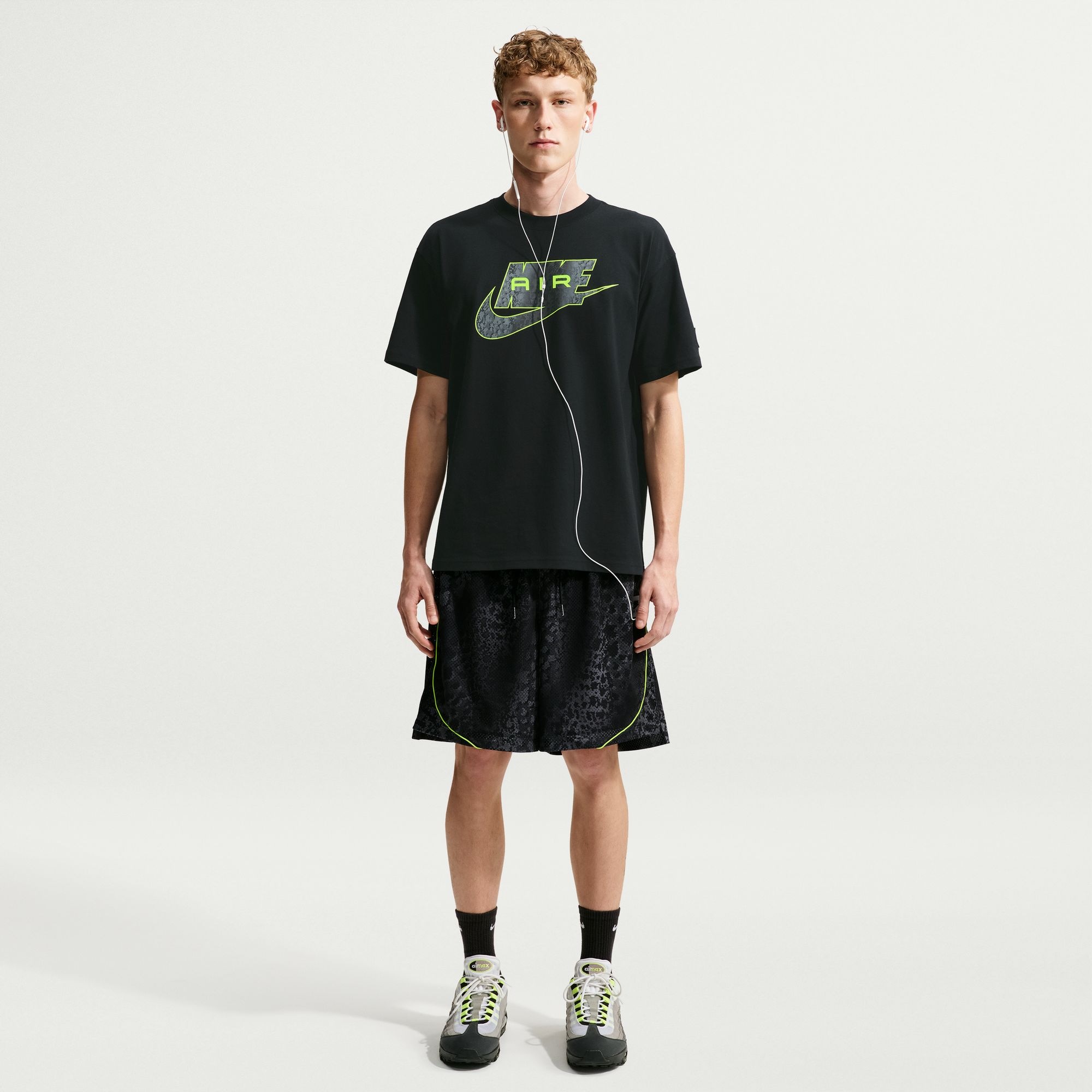 Nike Sportswear T-Shirt »Nike Sportswear Men's T-Shirt« für Sportmode und Streetwear, T-Shirt-Schnitt, aus Baumwolle