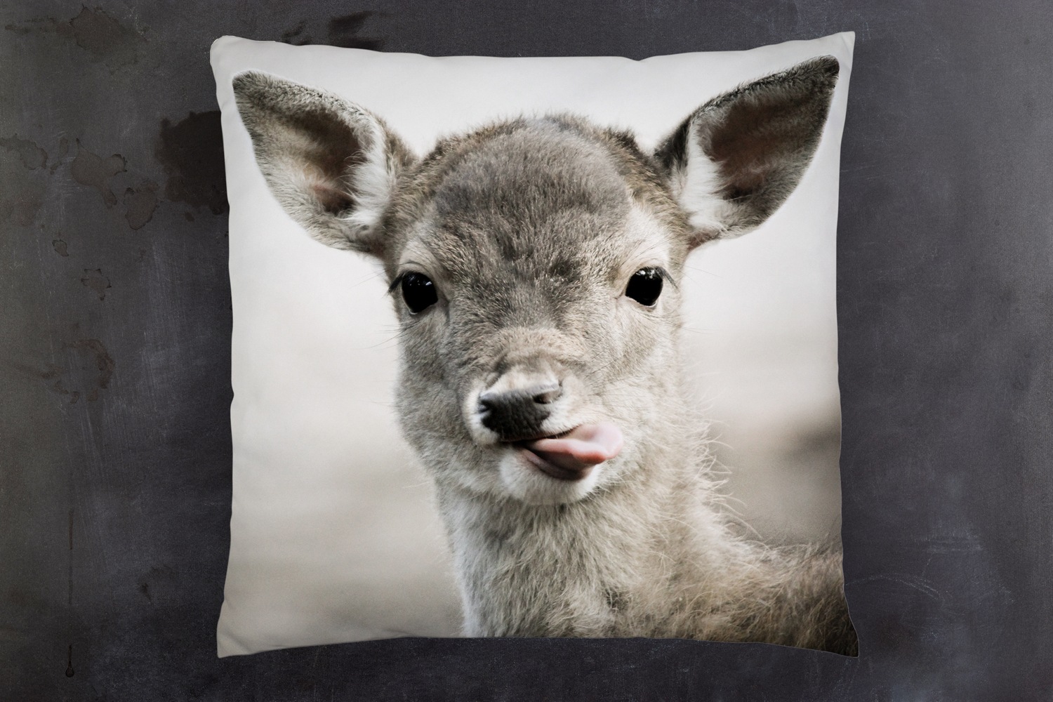 queence Dekokissen »Rehkitz«, Kissenhülle mit HD Premium Druck, geruchsneutral, 40x40cm
