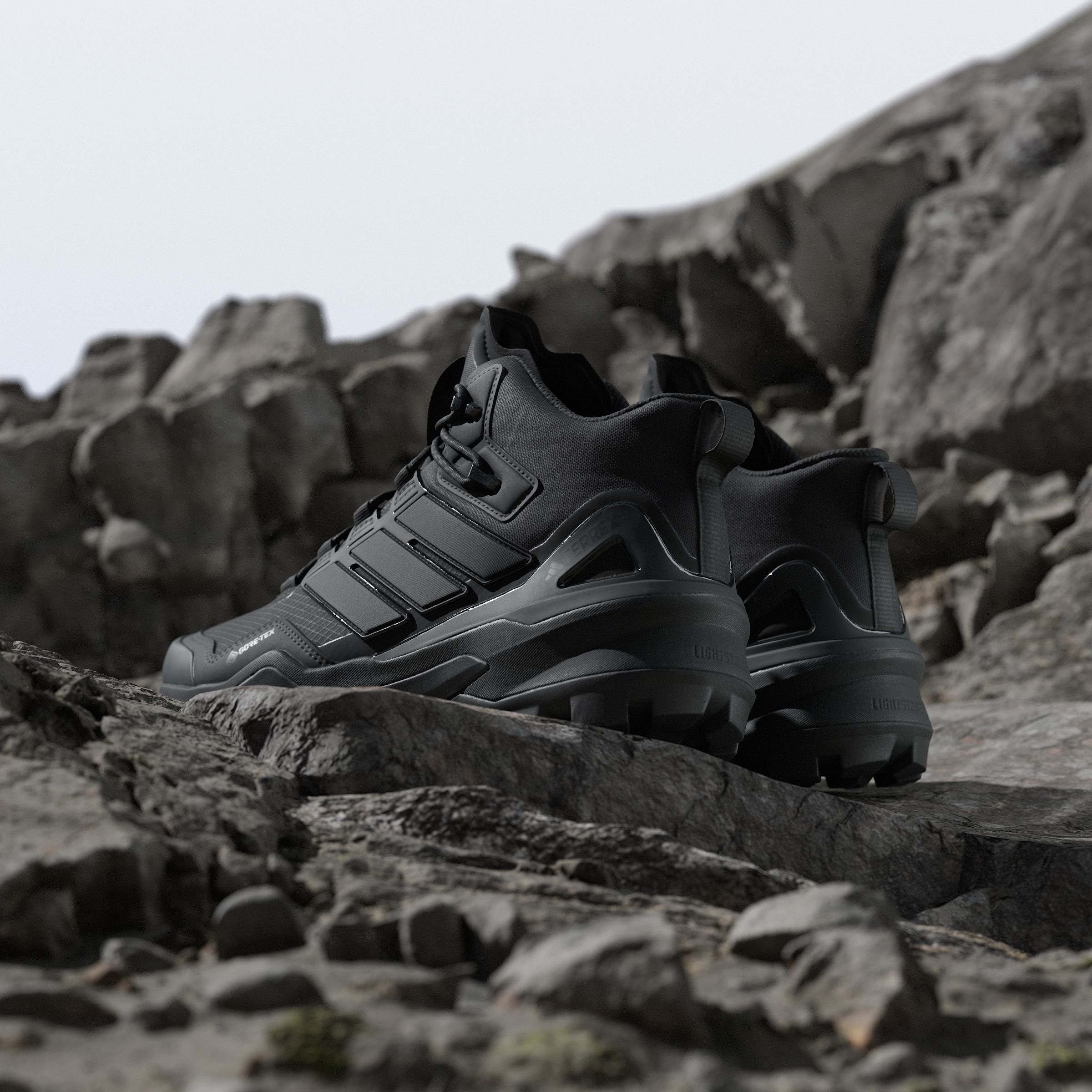 adidas TERREX Wanderschuh »TERREX SKYCHASER MID GORE-TEX«, wasserdicht