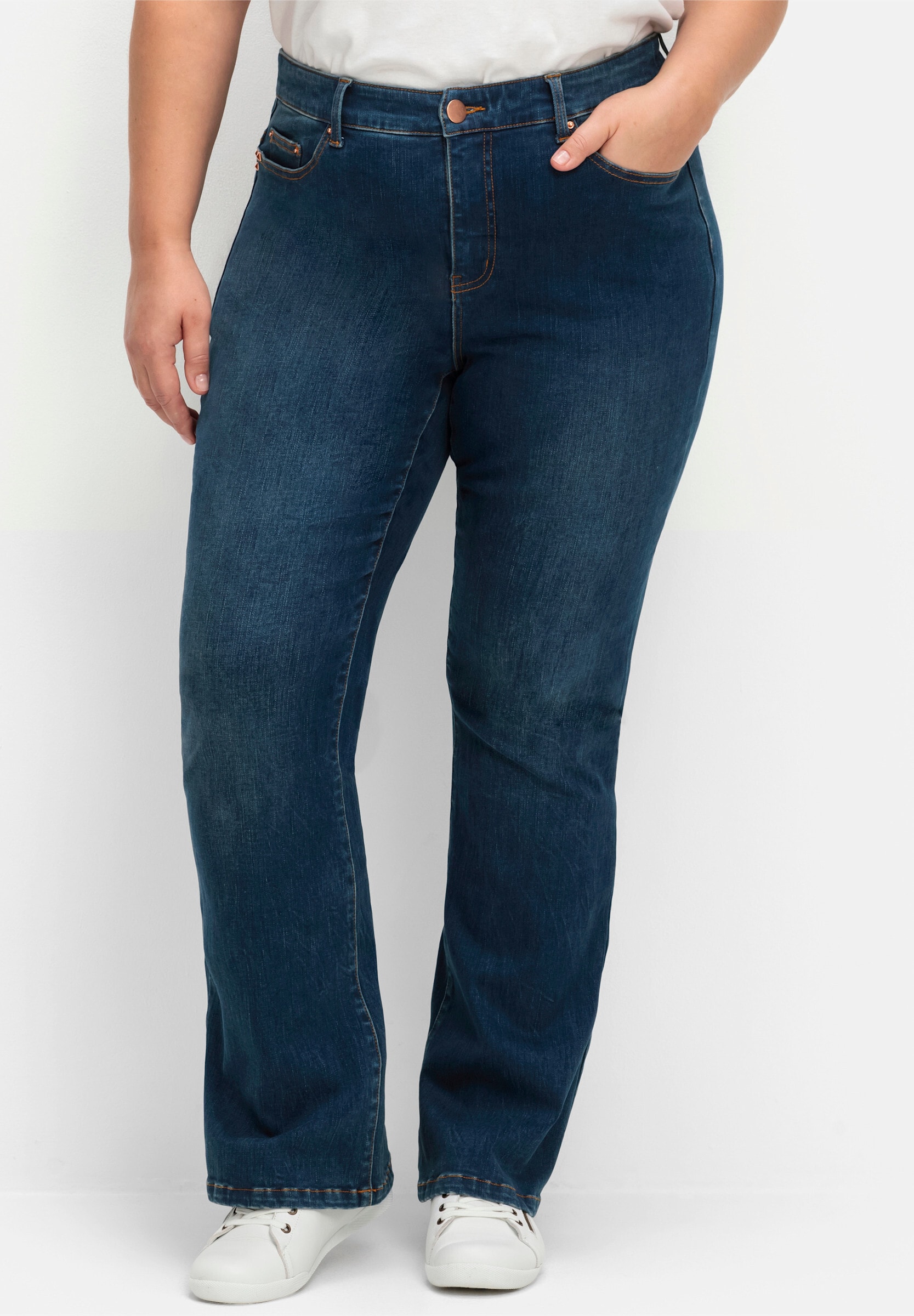 Sheego Bootcut-Jeans »Bootcut-Jeans Jeans mit Bodyforming-Effekt, Bootcut« mit Bodyforming-Effekt