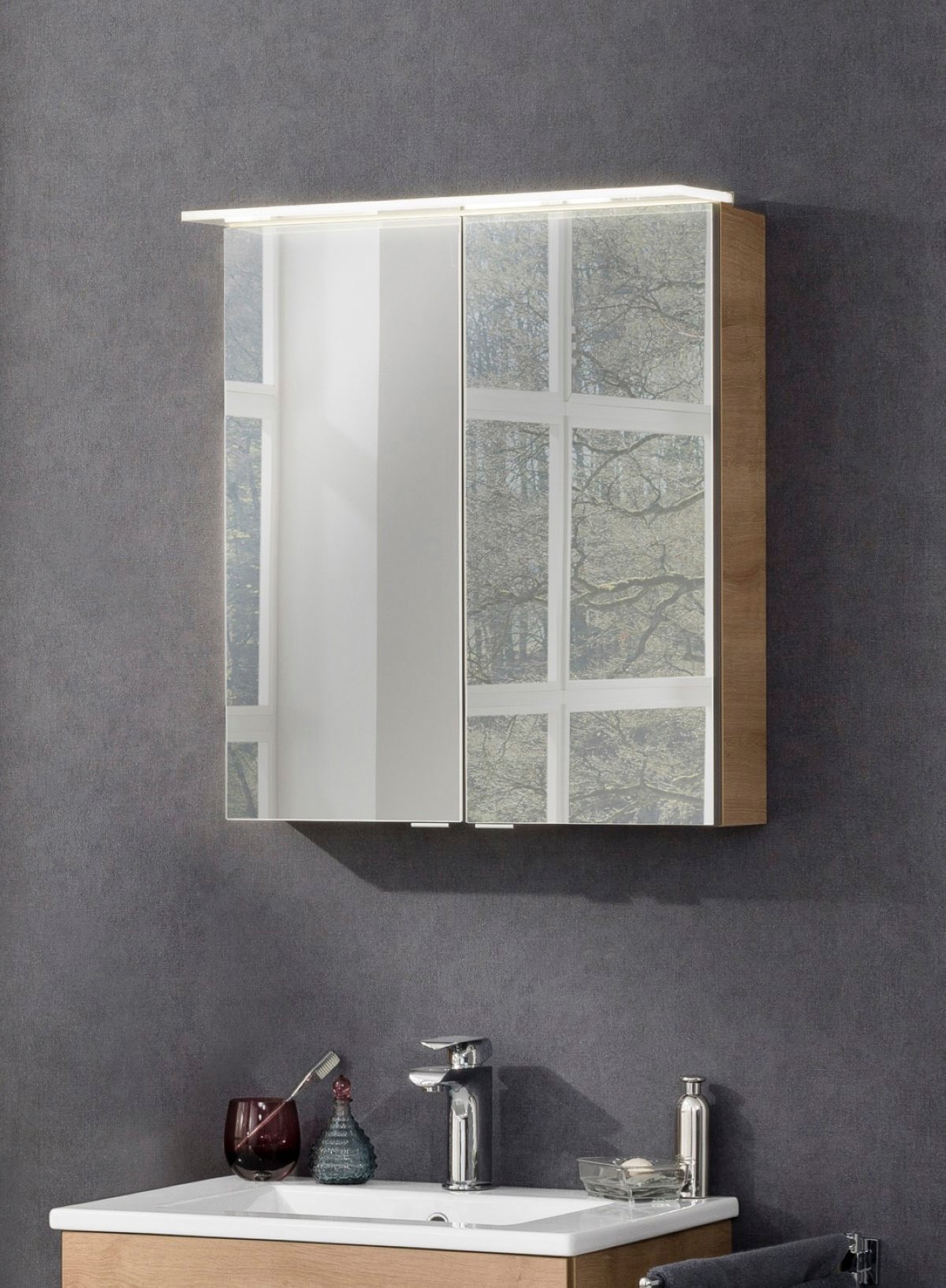 FACKELMANN Spiegelschrank »PE 60 - Ast-Eiche«, Badmöbel Breite 60 cm, 2 Türen doppelseitig verspiegelt