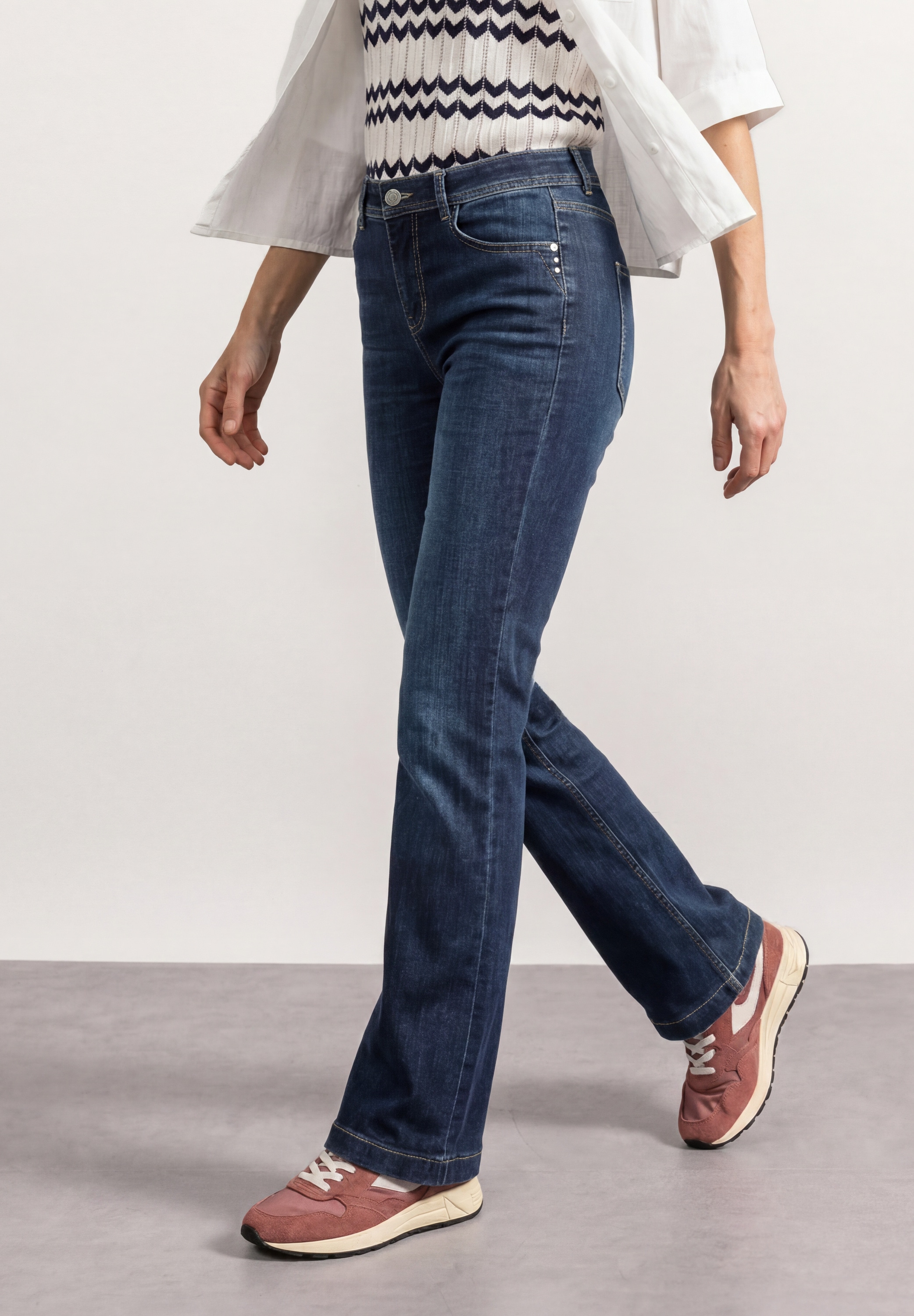 STREET ONE Bootcut-Jeans »Style Blaire« im Slim Fit / Stretch