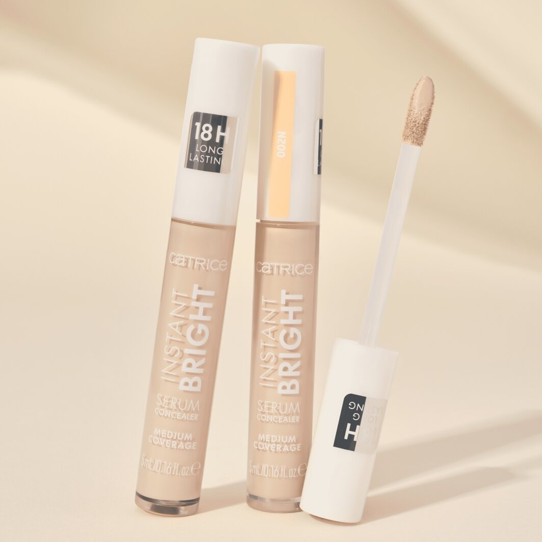 Catrice Concealer »Instant Bright Serum Concealer«, (Set, 3 tlg.), Langhaltend, mittlere Deckkraft, leichte Textur, spendet Feuchtigkeit.
