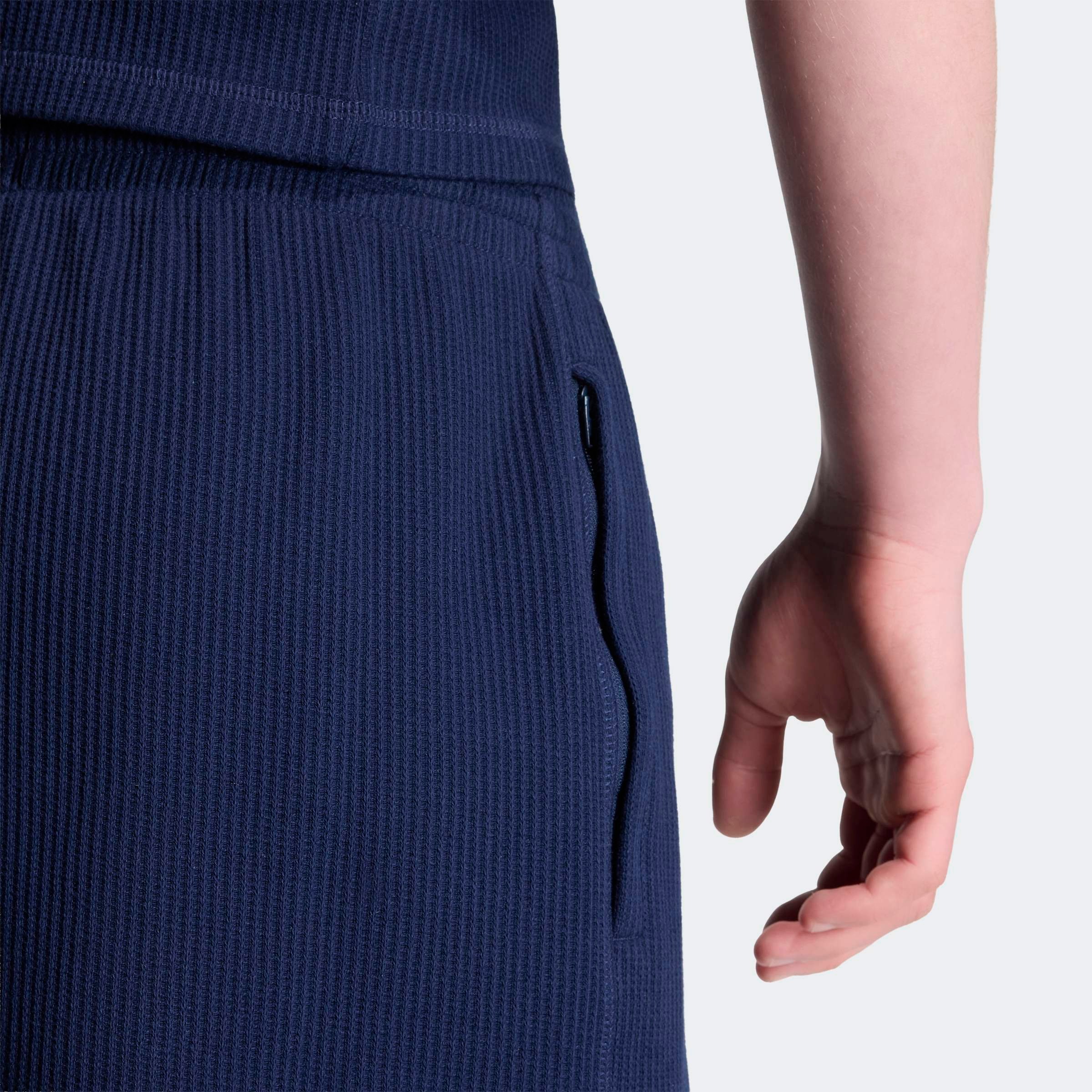 adidas Originals Shorts »TREFOIL ESSENTIALS WAFFELSTRICK«  sportlicher Stil, lässige Passform, für Erwachsene