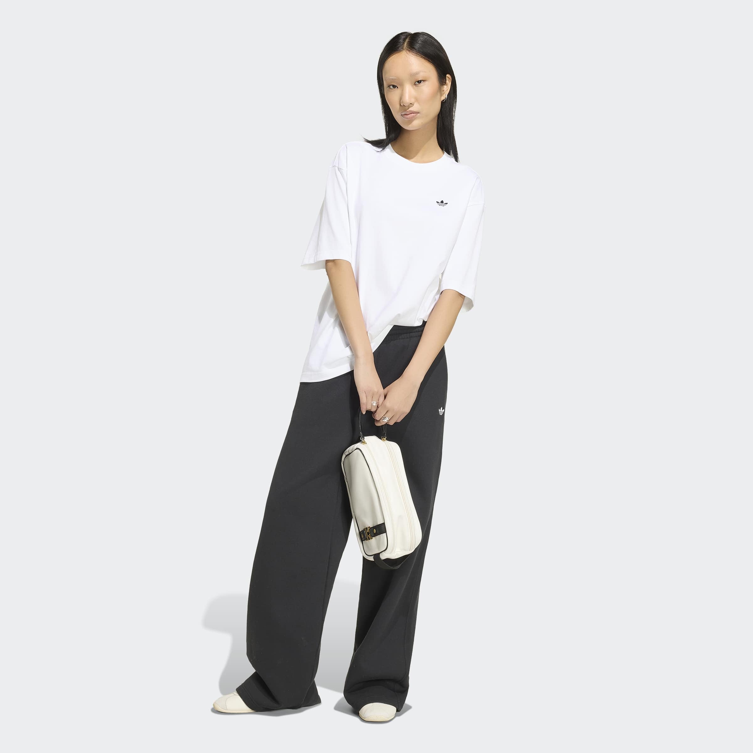 adidas Originals T-Shirt »ESS TEE OS« für Erwachsene, mit Kurzarm, ohne Verschluss