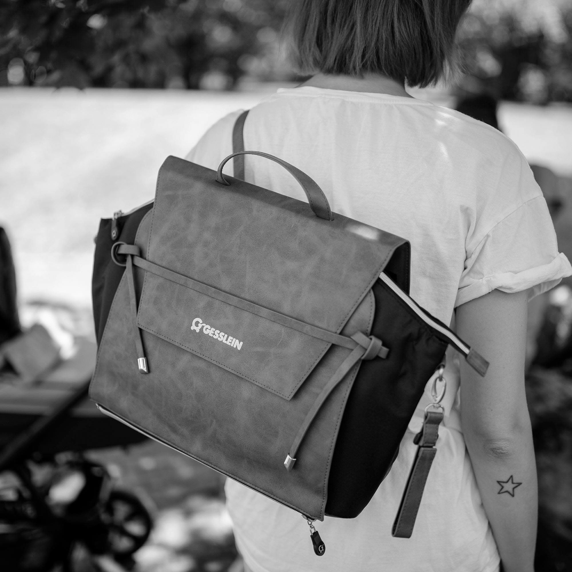 Gesslein Wickeltasche »N°4 cognac, dark oliv«, mit Wickelauflage und Flaschenhalter, Made in Germany