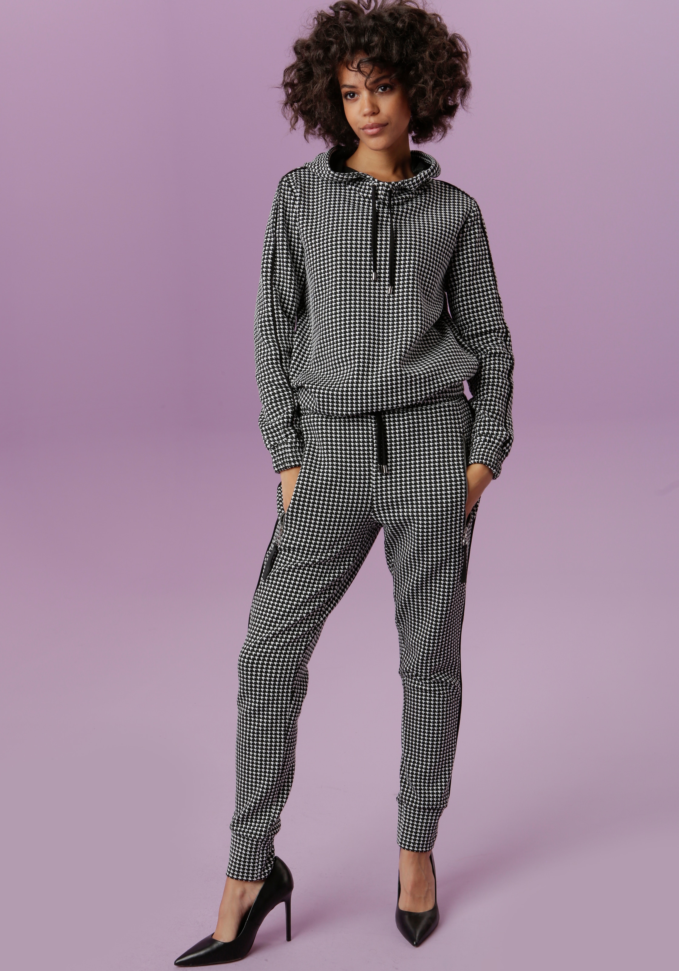Aniston CASUAL Schlupfhose, im trendigem der entlang Seitennähte und OTTO online bei Piping Hahnentritt-Muster