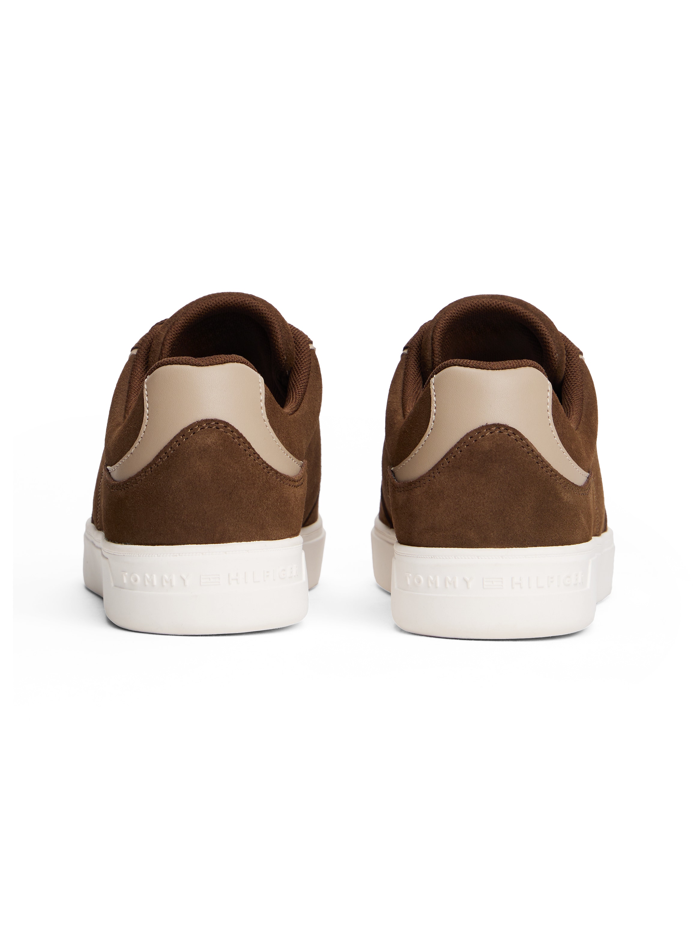 Tommy Hilfiger Plateausneaker »CASUAL SUEDE SNEAKER«  , Freizeitschuh, Halbschuh, Schnürschuh mit seitlicher Logoprägung