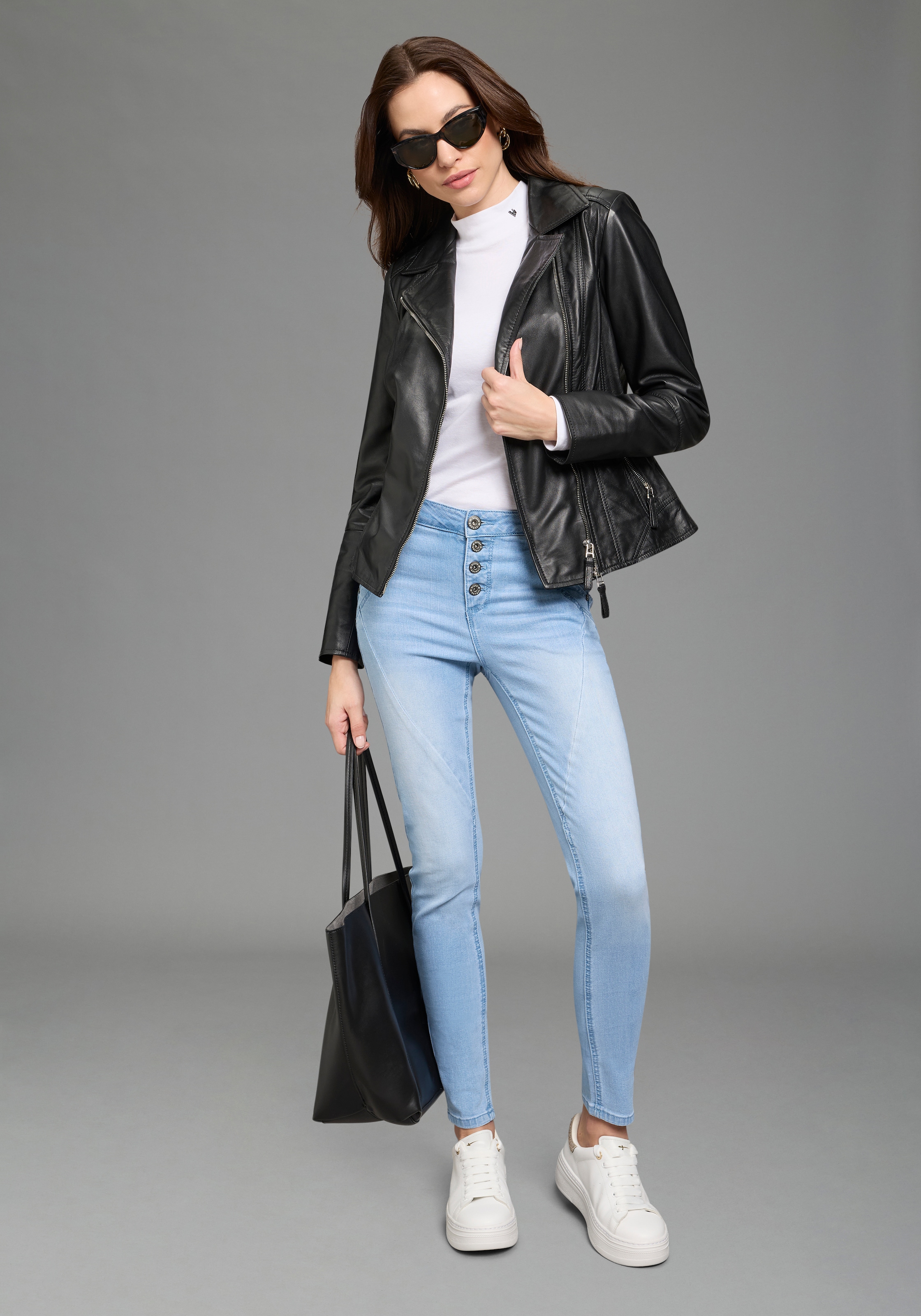 Bruno Banani Skinny-fit-Jeans extraenger Schnitt, normale Leibhöhe, mit Gesäß- und Eingrifftaschen