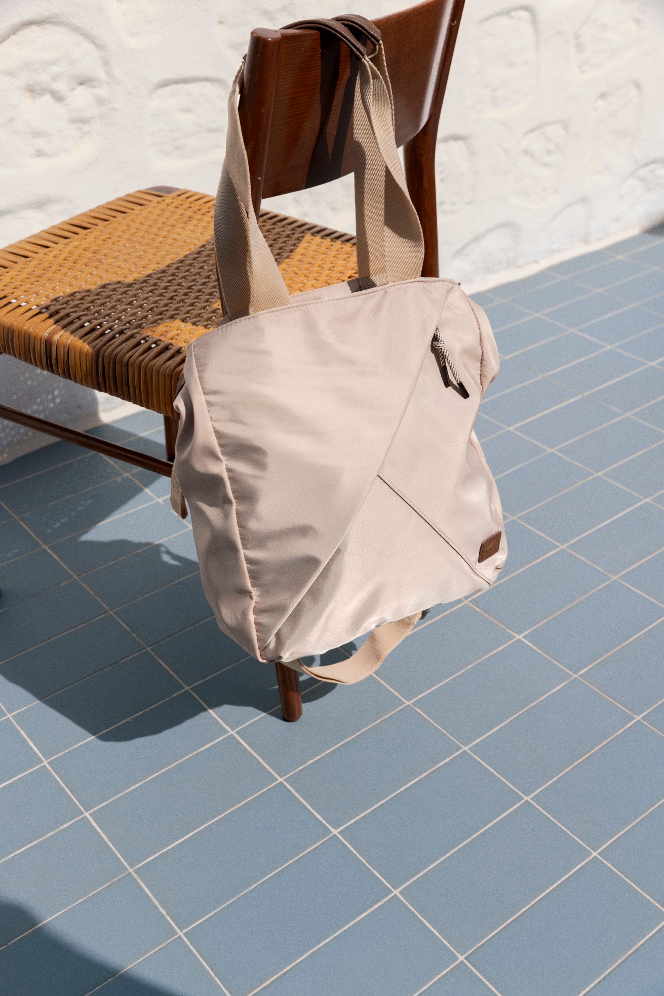 camel active Shopper »Aurum« aus recyceltem Polyester in Nylonstruktur, leicht & mit feinen Details