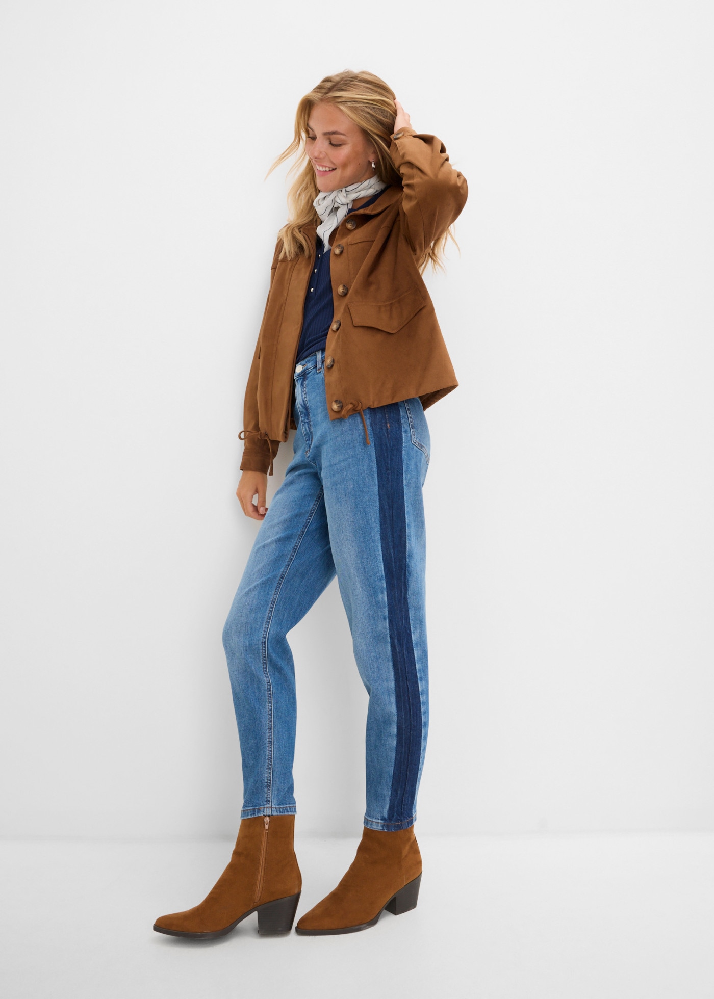 bonprix Mom-Jeans High Waist-Bund, Cropped-Länge, Loose Fit, aus Baumwolle und Elasthan