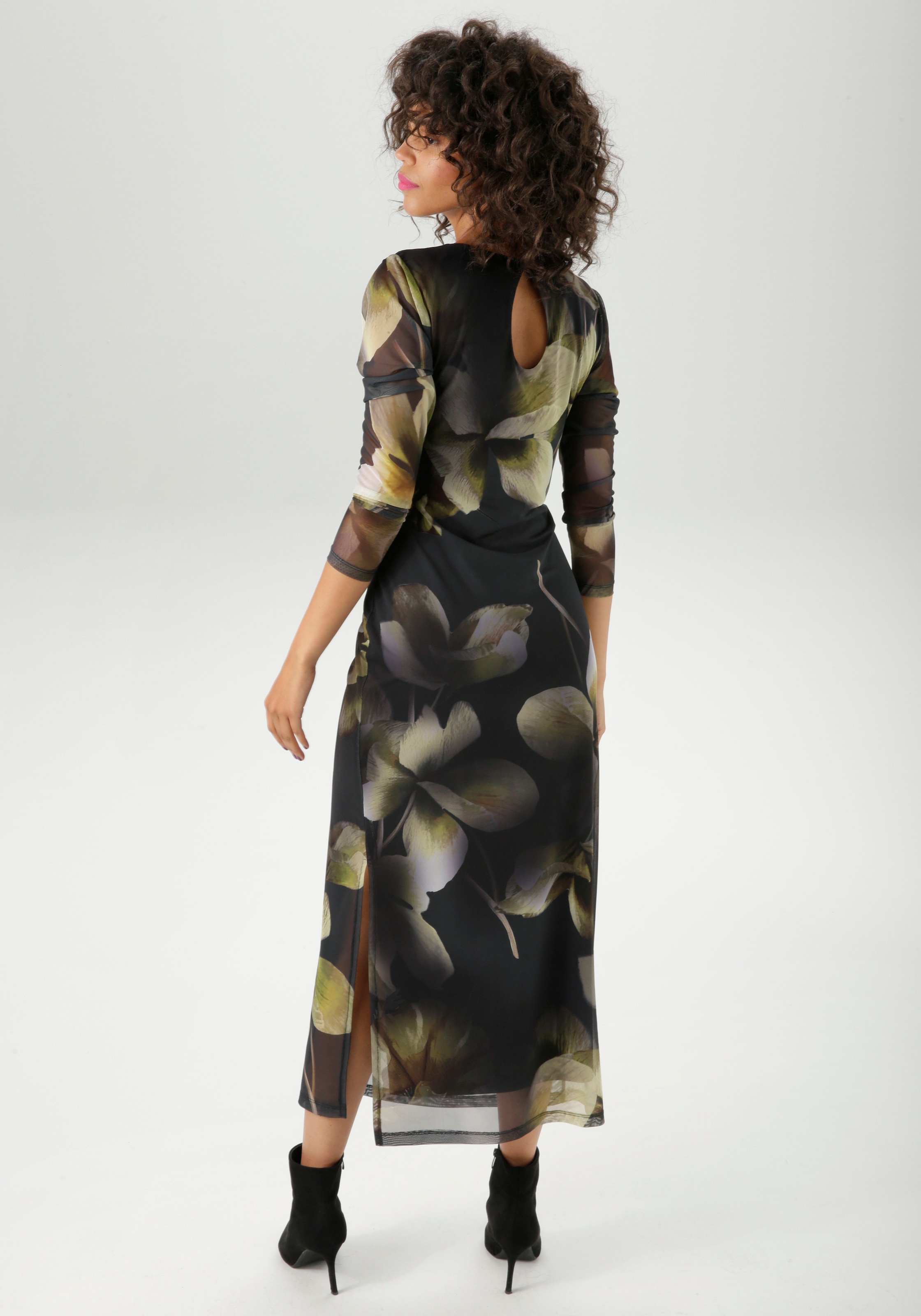 Aniston CASUAL Maxikleid, mit großflächigen Batik-Blüten bedruckt - NEUE KOLLEKTION