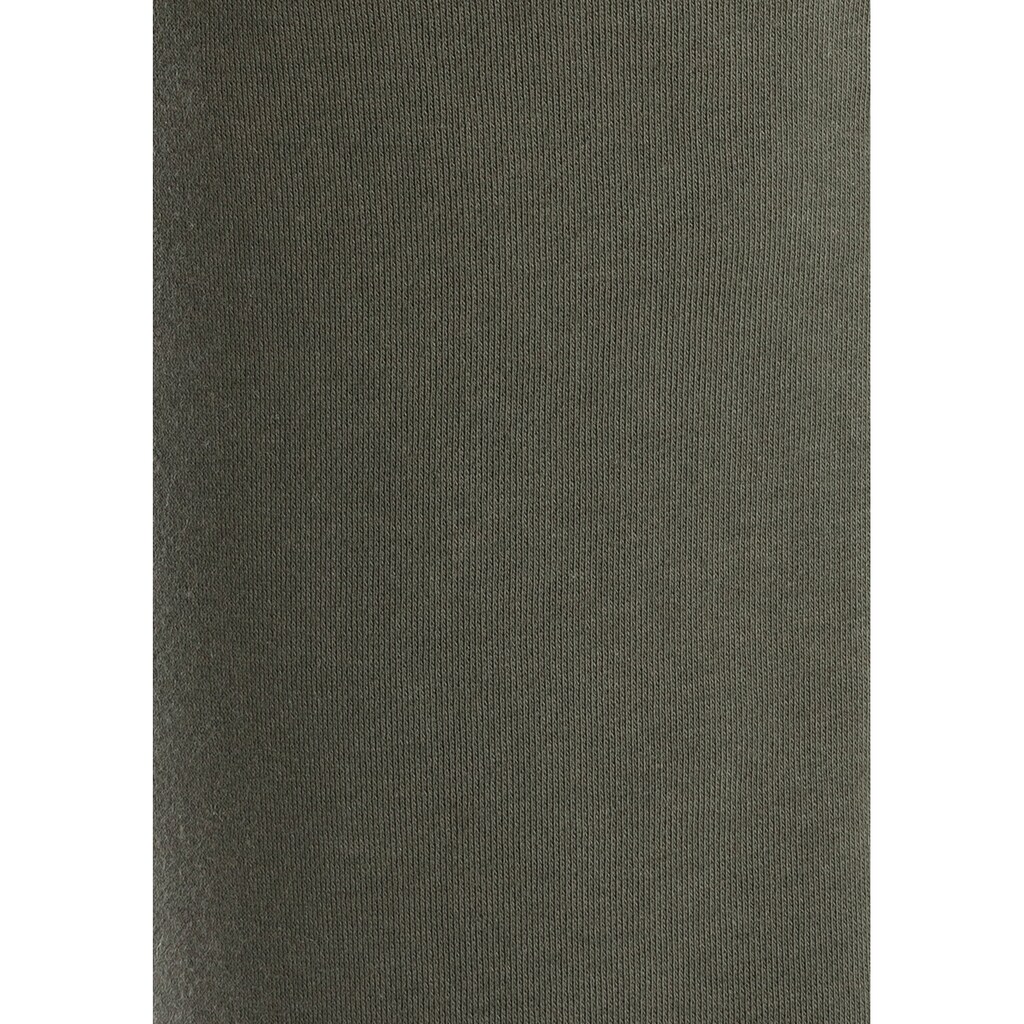 Bench. Sweathose, mit Logodruck auf dem Bein