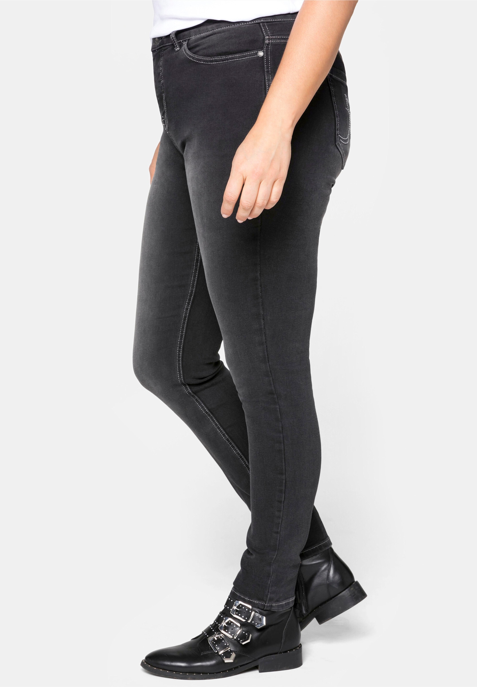 Sheego 5-Pocket-Jeans »Stretch-Jeans Skinny Jeans in 5-Pocket-Form« Super elastisches Power-Stretch-Material