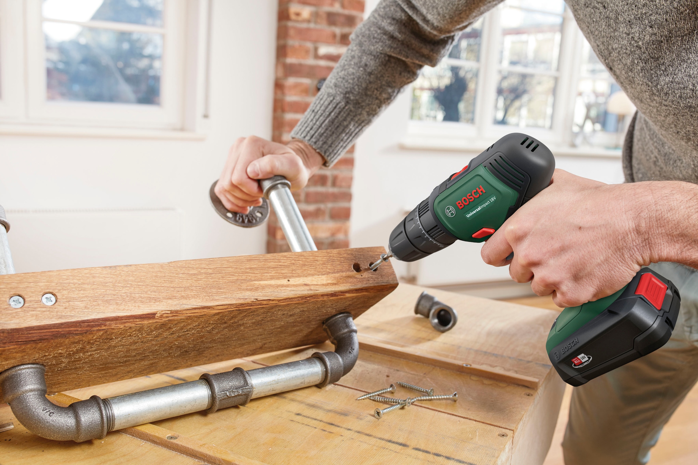Bosch Home & Garden Elektrowerkzeug-Set »UniversalImpact 18V + PST18LI«, inkl. 2 Akkus 2,0 Ah/18V und Ladegerät