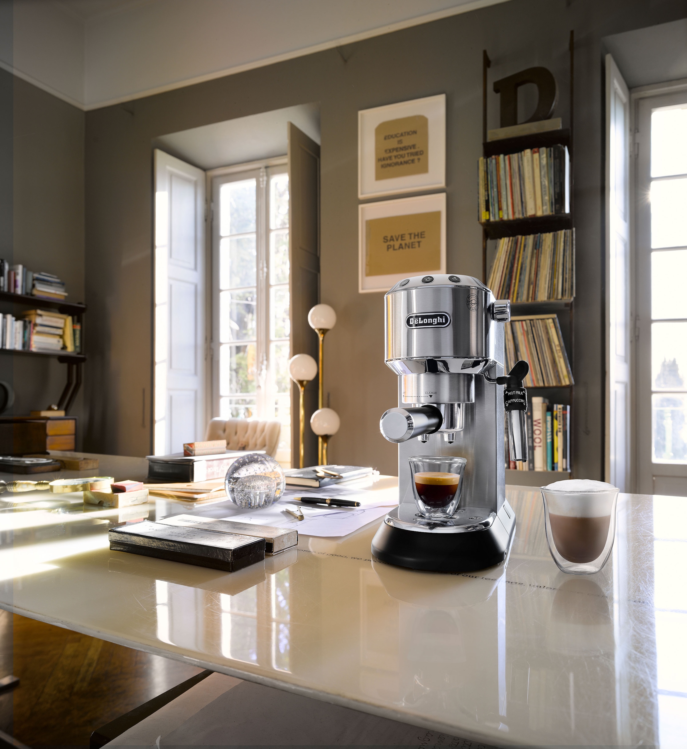 De'Longhi Espressomaschine »ECKG6821.M«, Siebträger, inkl. Kaffeemühle, Tamper, Abschlagbox+ Kännchen