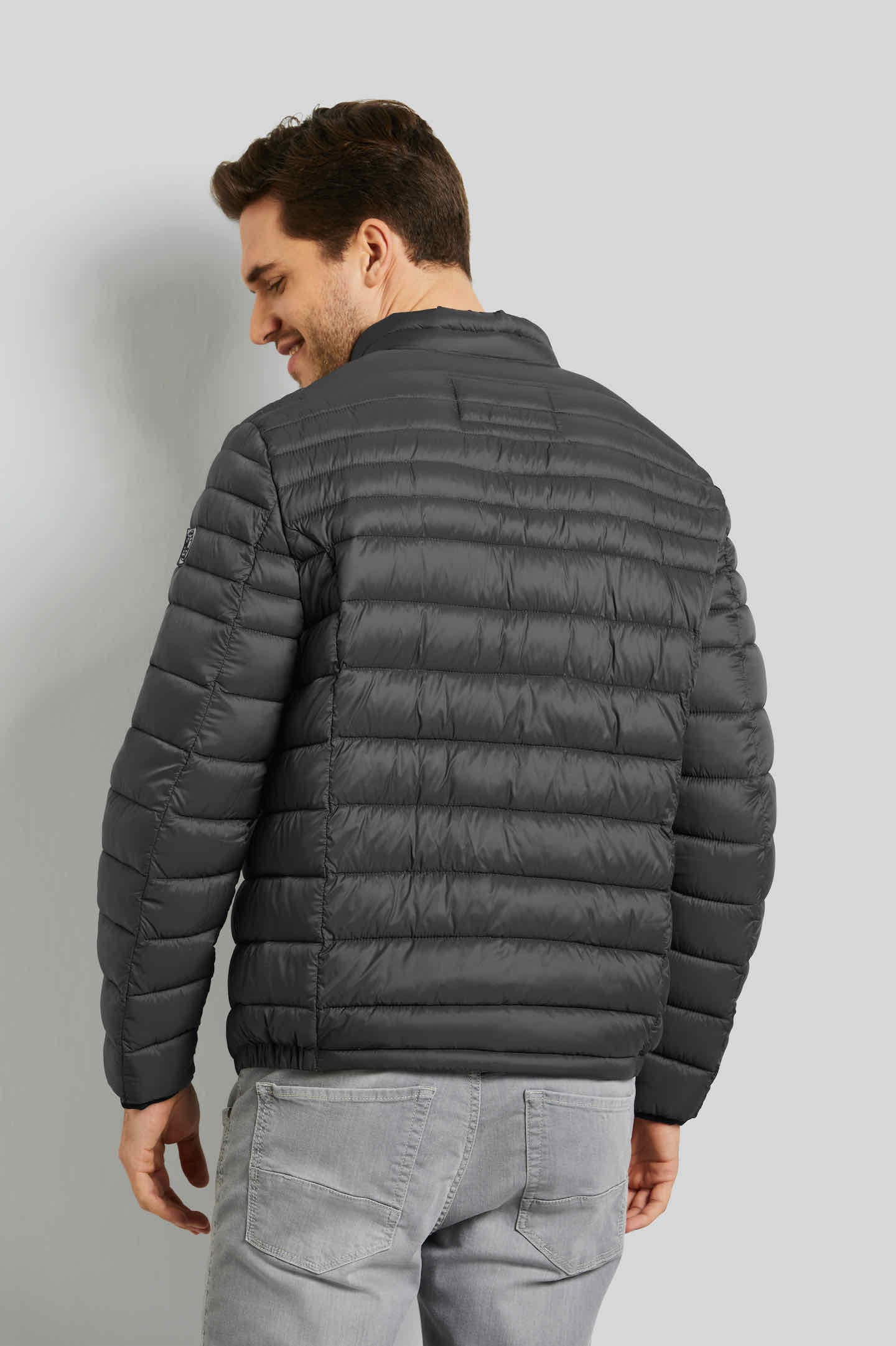 bugatti Steppjacke, ohne Kapuze, aus besonders leichtem Material