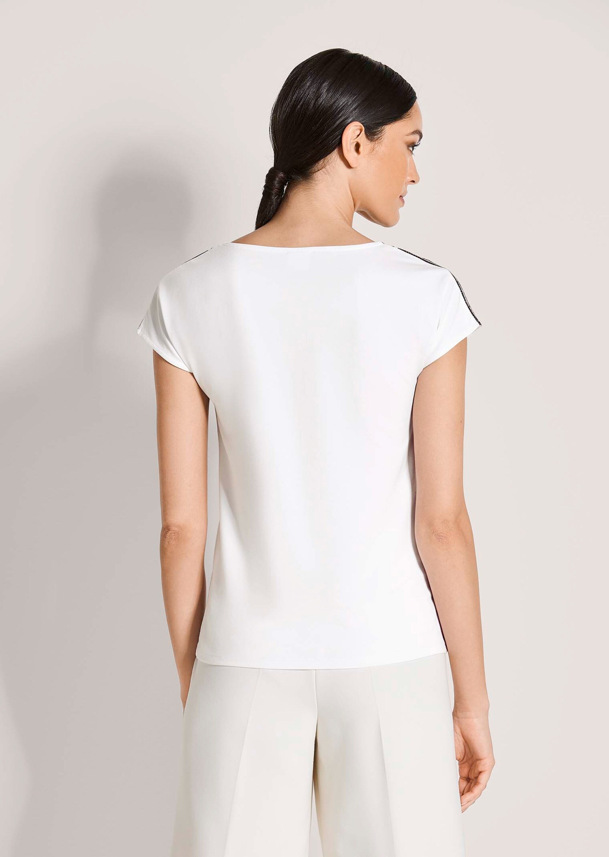 MADELEINE Kurzarmshirt »Blusenshirt Rundhals-Shirt mit Stickerei, Kurzarm« Dekorative Stickerei