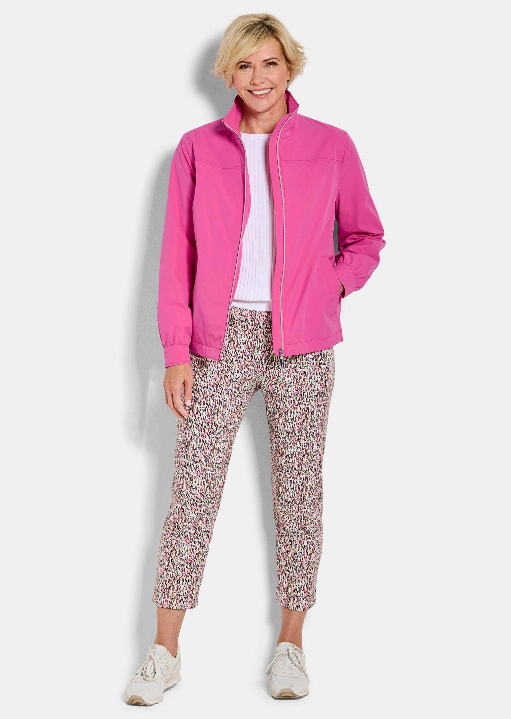 GOLDNER Blouson »Kurzgröße Moderne Freizeitjacke mit Reißverschluss« Sattel im Rück und Vorderteil