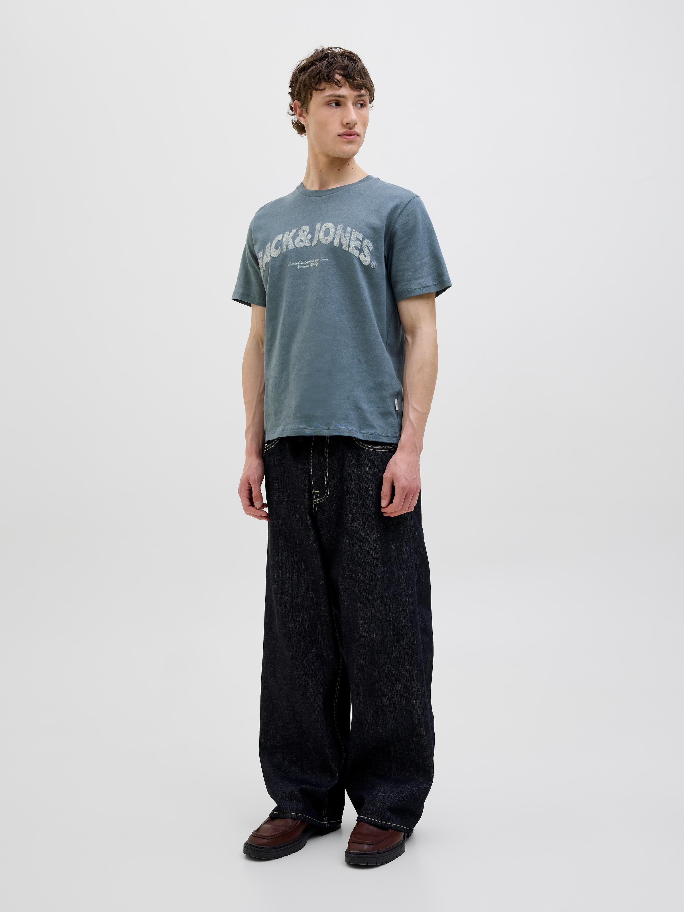 Jack & Jones T-Shirt »JORALMERIA BOLD BRANDING TEE SS CN«, mit Logo Druck