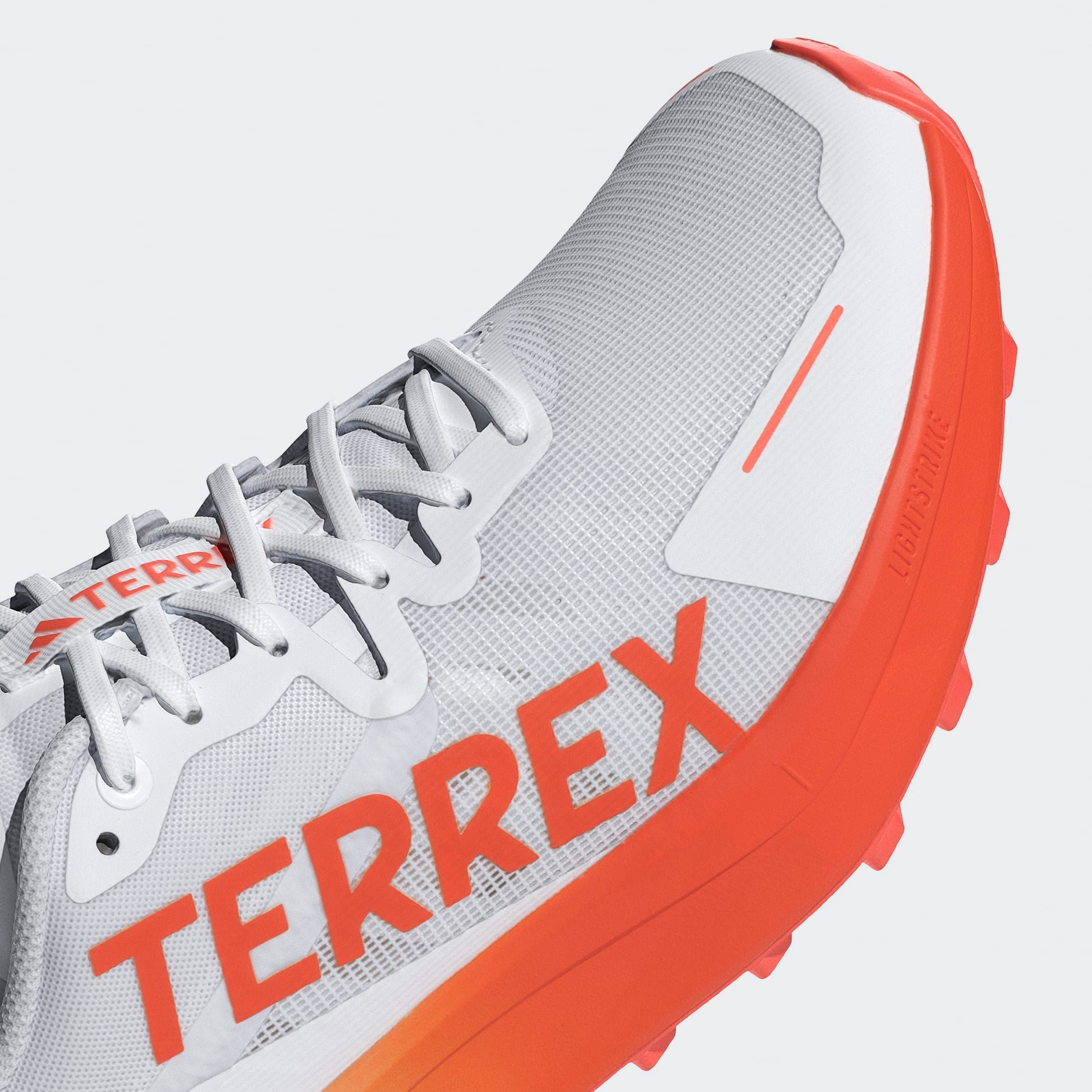 adidas TERREX Trailrunningschuh »TERREX AGRAVIC 3 TRAILRUNNING«, Trail-Runningschuhe