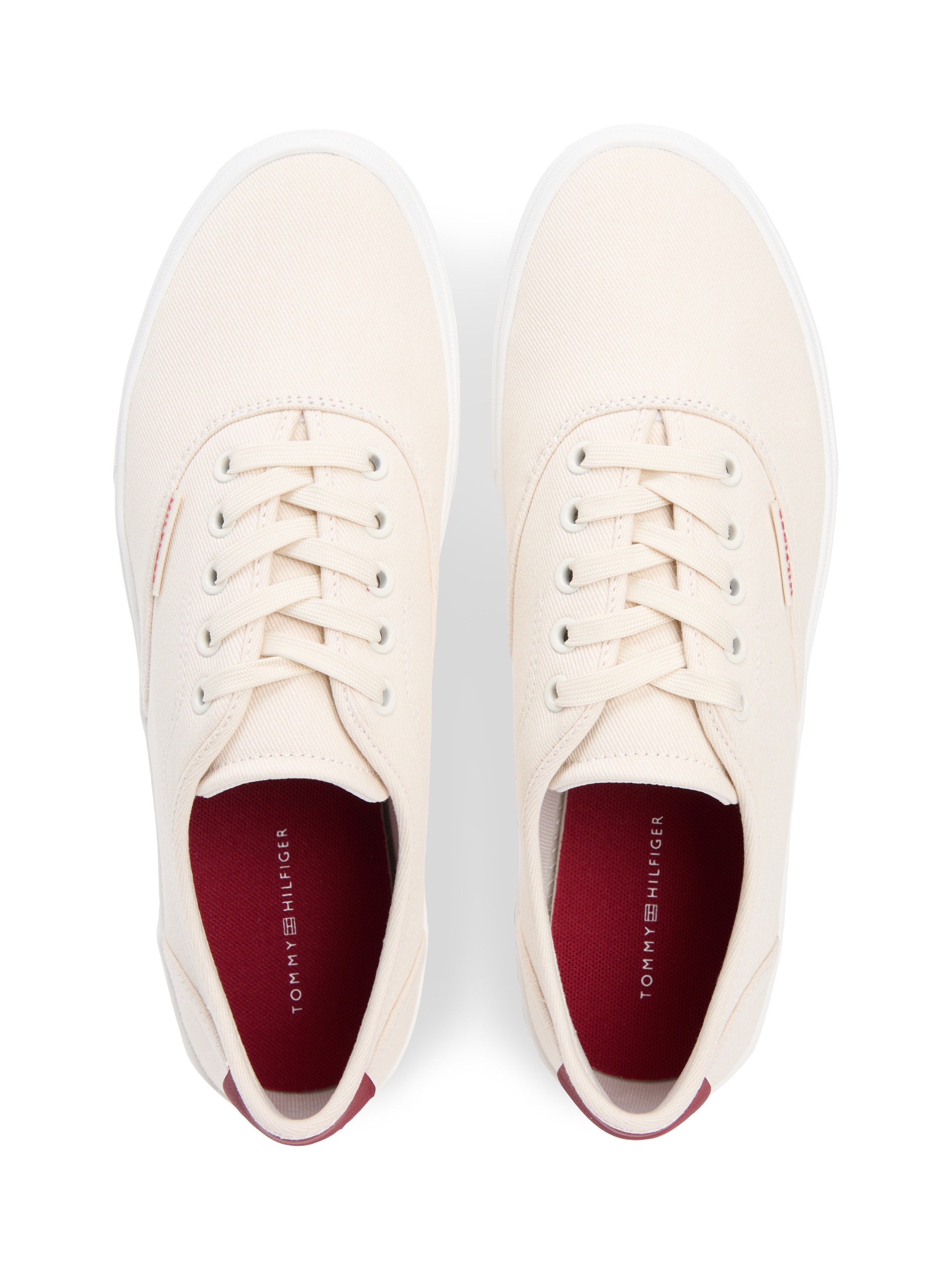 Tommy Hilfiger Sneaker »TH VULC CUP CVS«  Freizeitschuh, Halbschuh, Schnürschuh mit Kontrastbesatz an der Ferse