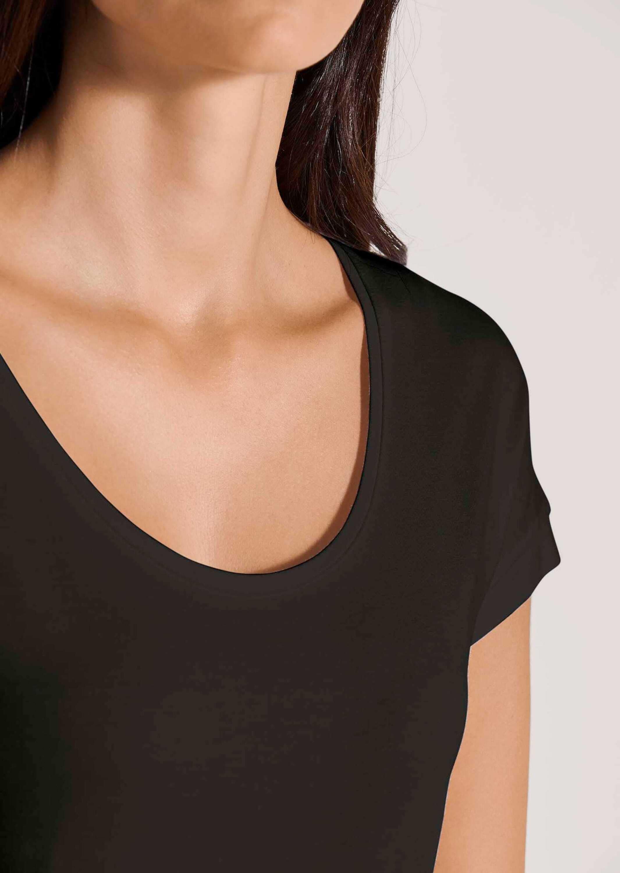 MADELEINE Kurzarmshirt »Shirt Shirt mit Rundhals-Ausschnitt«