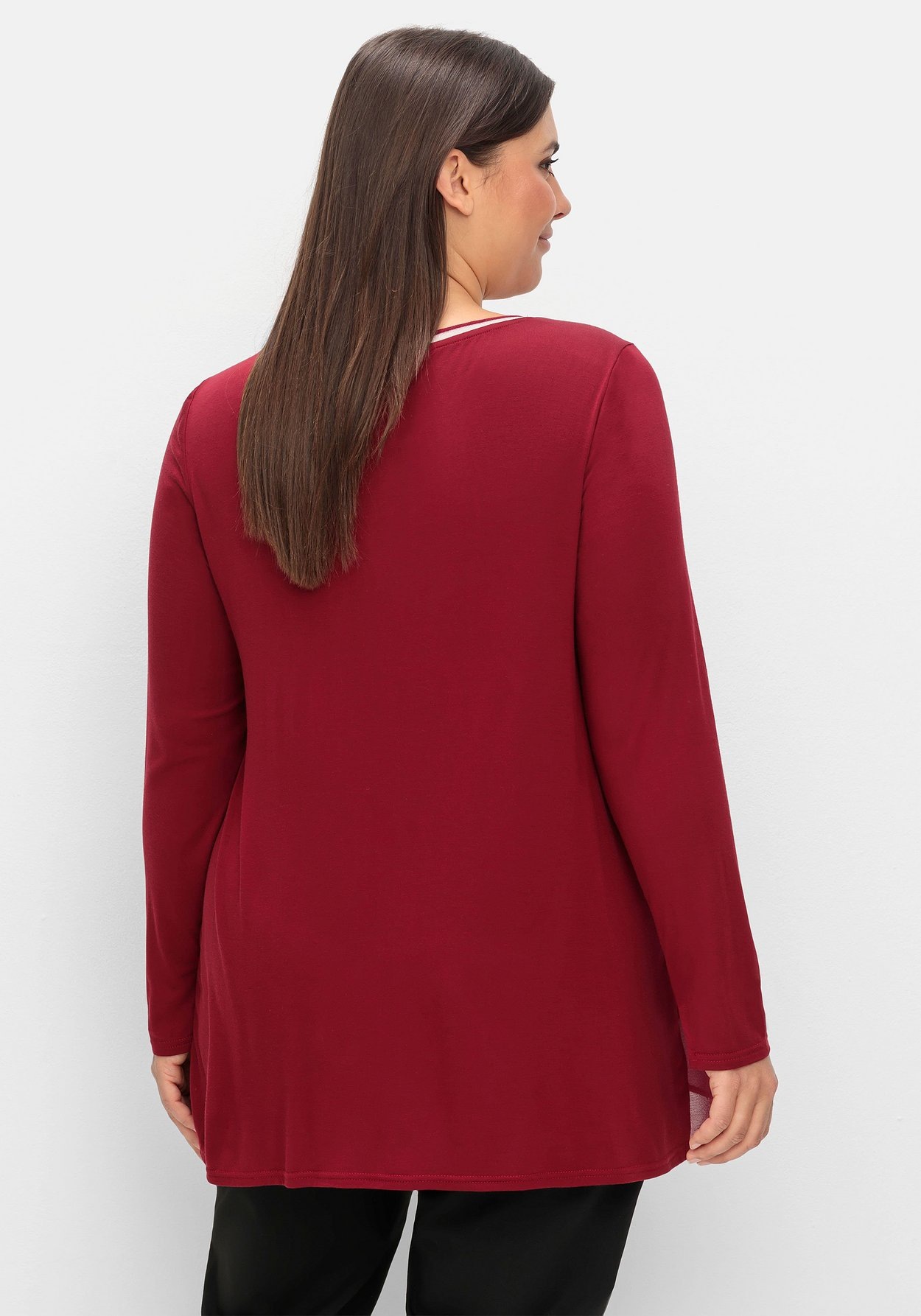 Sheego Longshirt »Blusenshirt mit doppellagigem Vorderteil«, mit doppellagigem Vorderteil